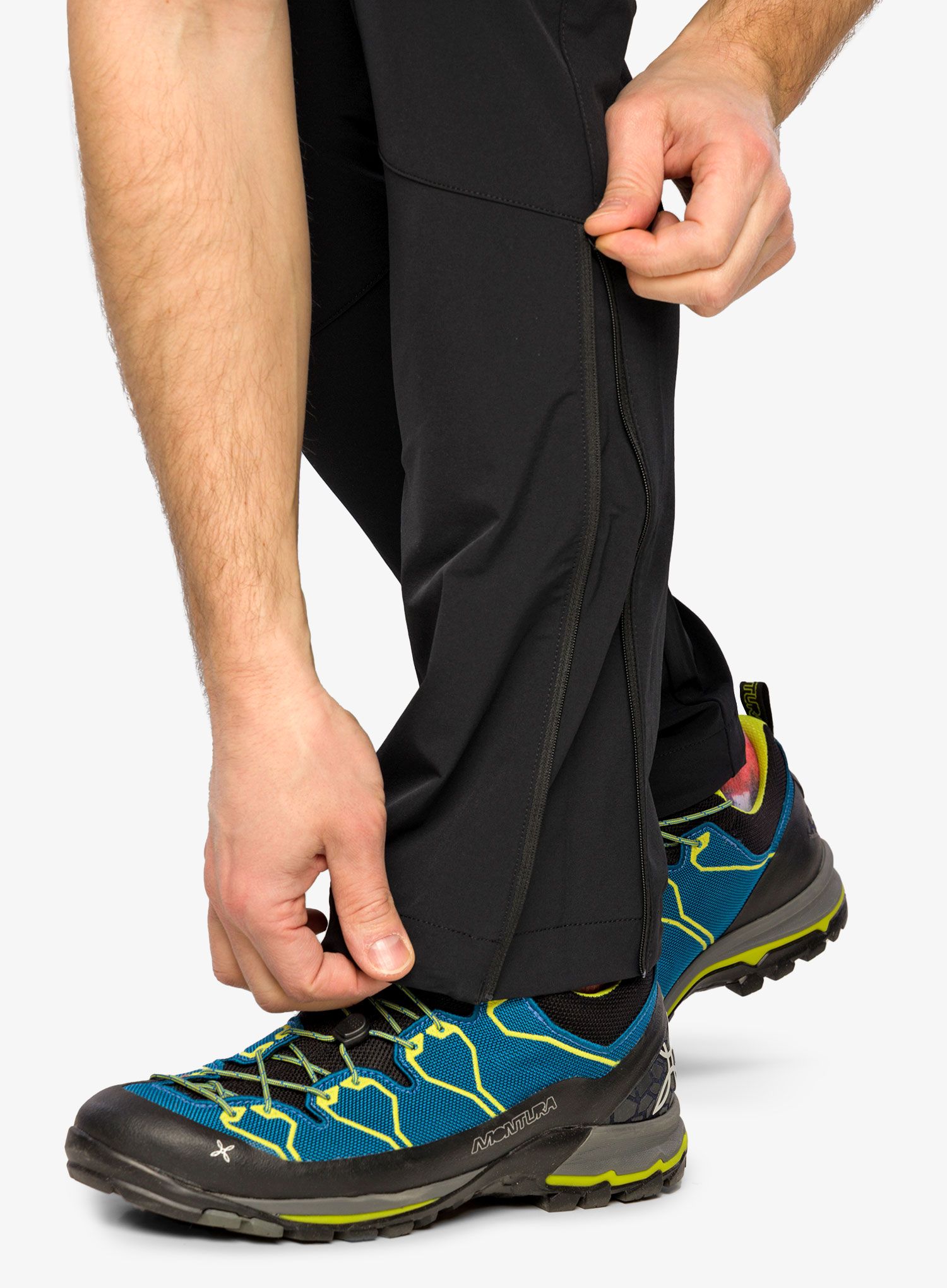 Штани softshell Peak Performance Light SS Scale Pants - black