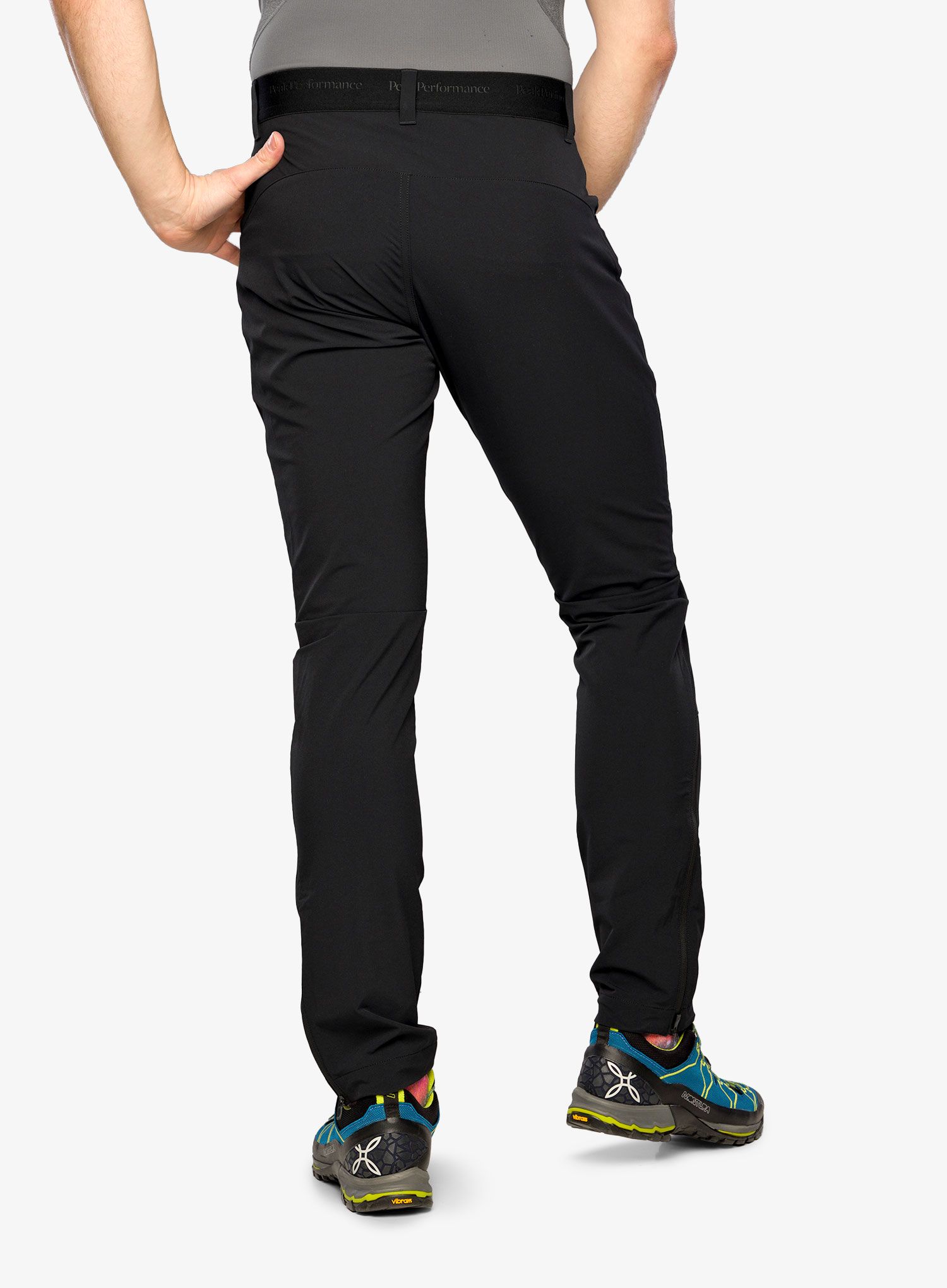 Штани softshell Peak Performance Light SS Scale Pants - black