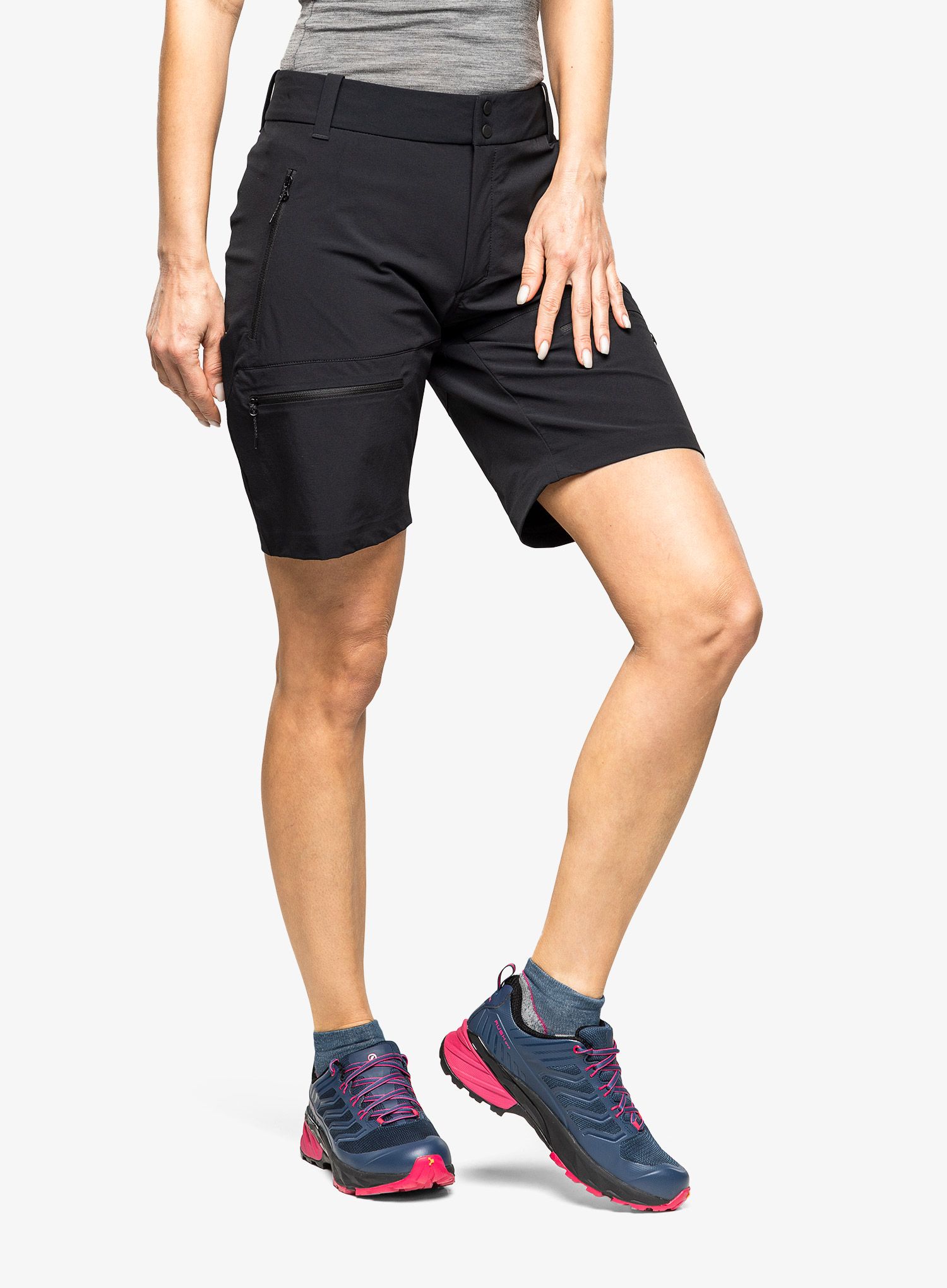 Шорти жіночі Peak Performance Stretch Trek Shorts - black