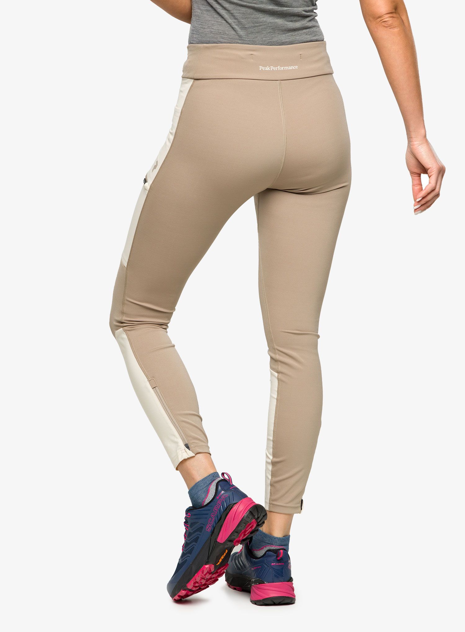 Легінси жіночі Peak Performance Vislight Track Tights - avid beige