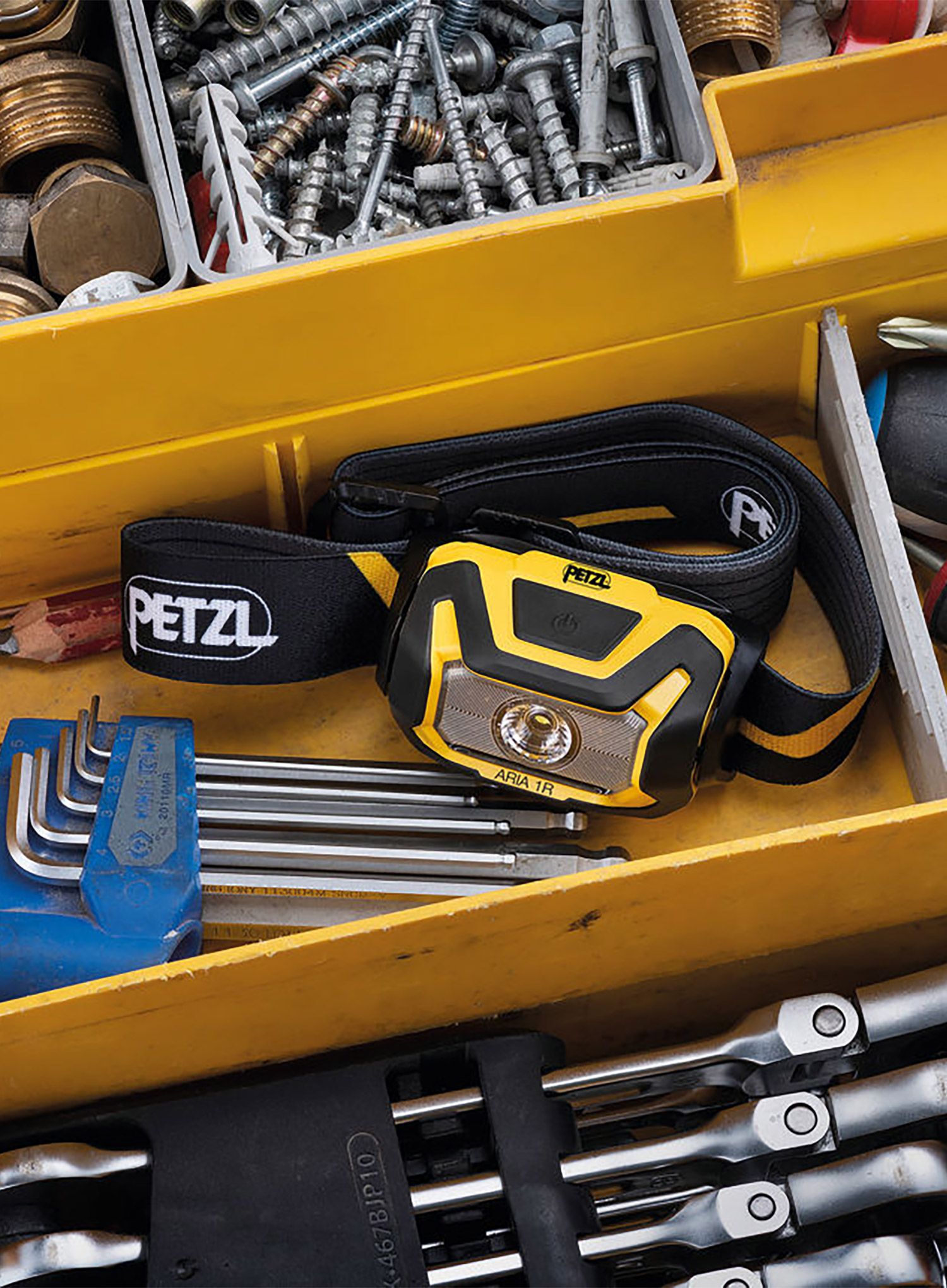 Ліхтар налобний Petzl Aria 1 R (450 lm)