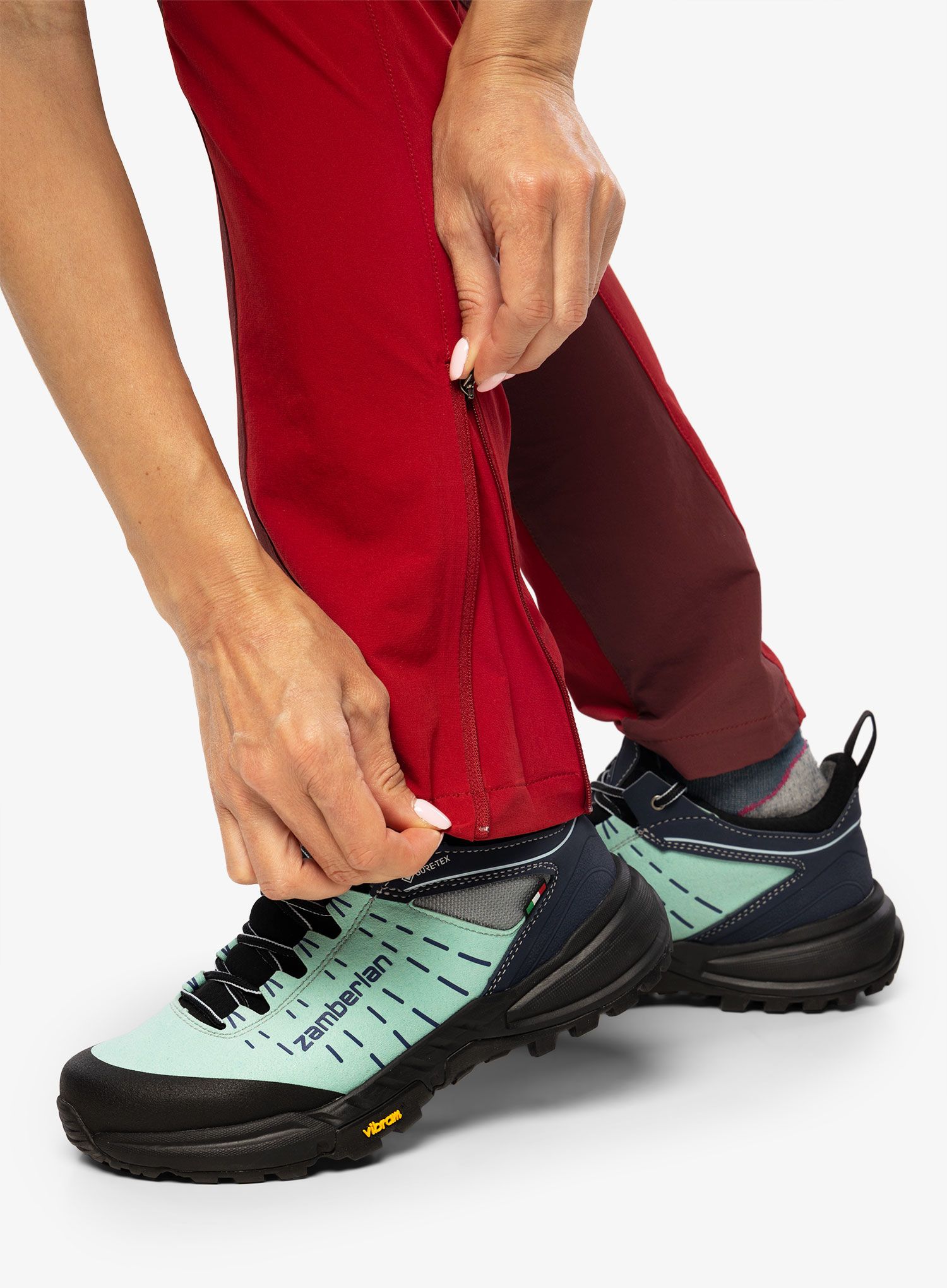 Штани жіночі Rab Torque Mountain Pants - crimson/deep heather