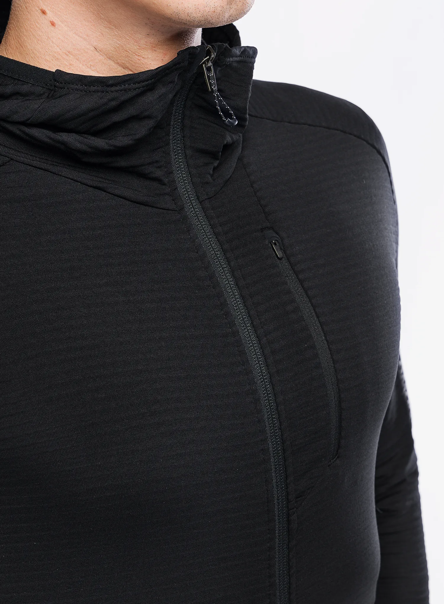 Кофта з каптуром Salomon Essential Ltwarm HD - deep black