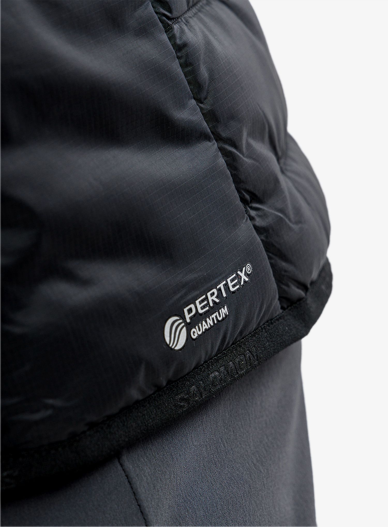 Жилет пуховий Salomon Outline Down Vest - deep black