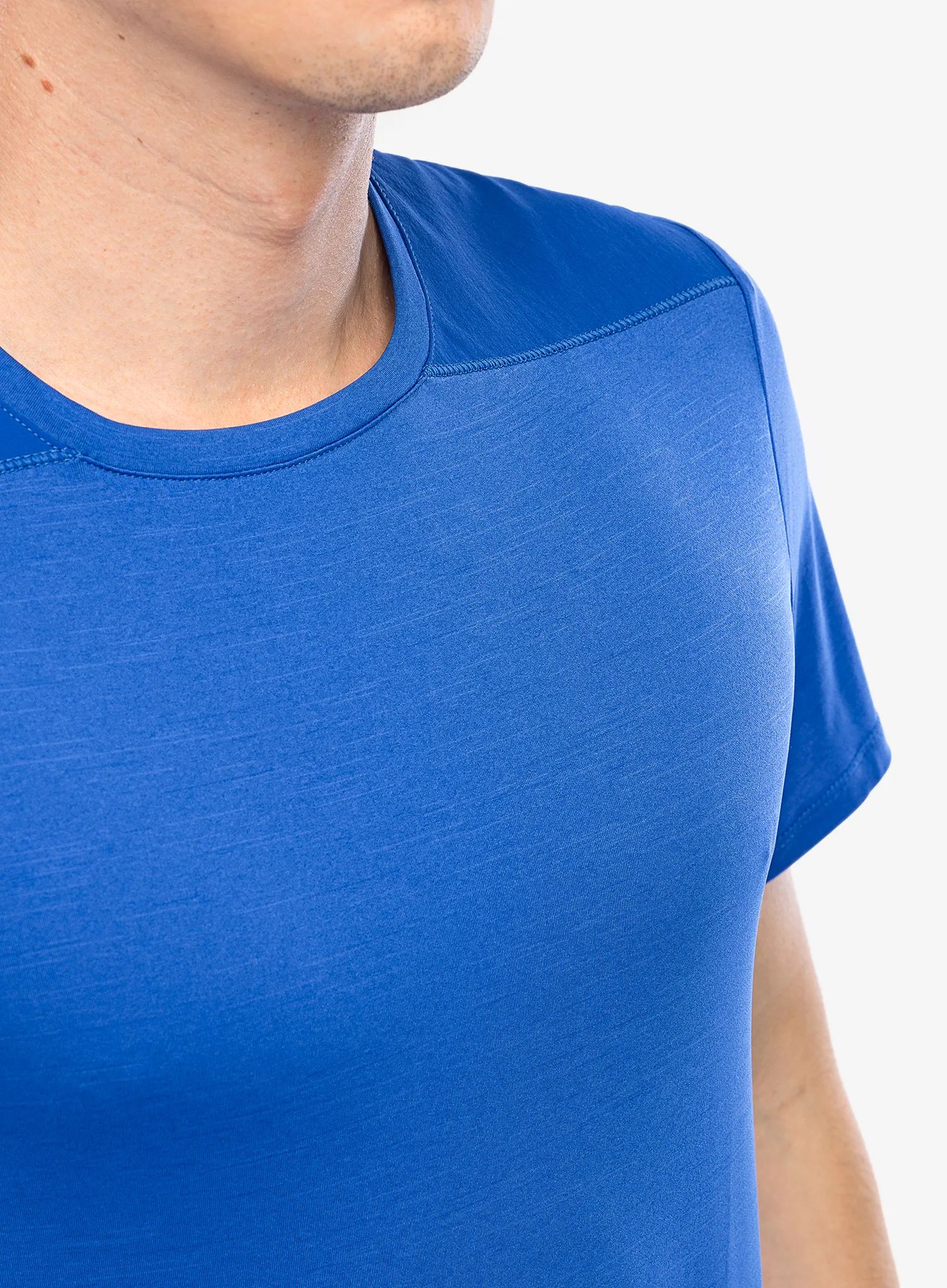 Швидковисихаюча футболка Salomon Outline SS Tee - surf the web
