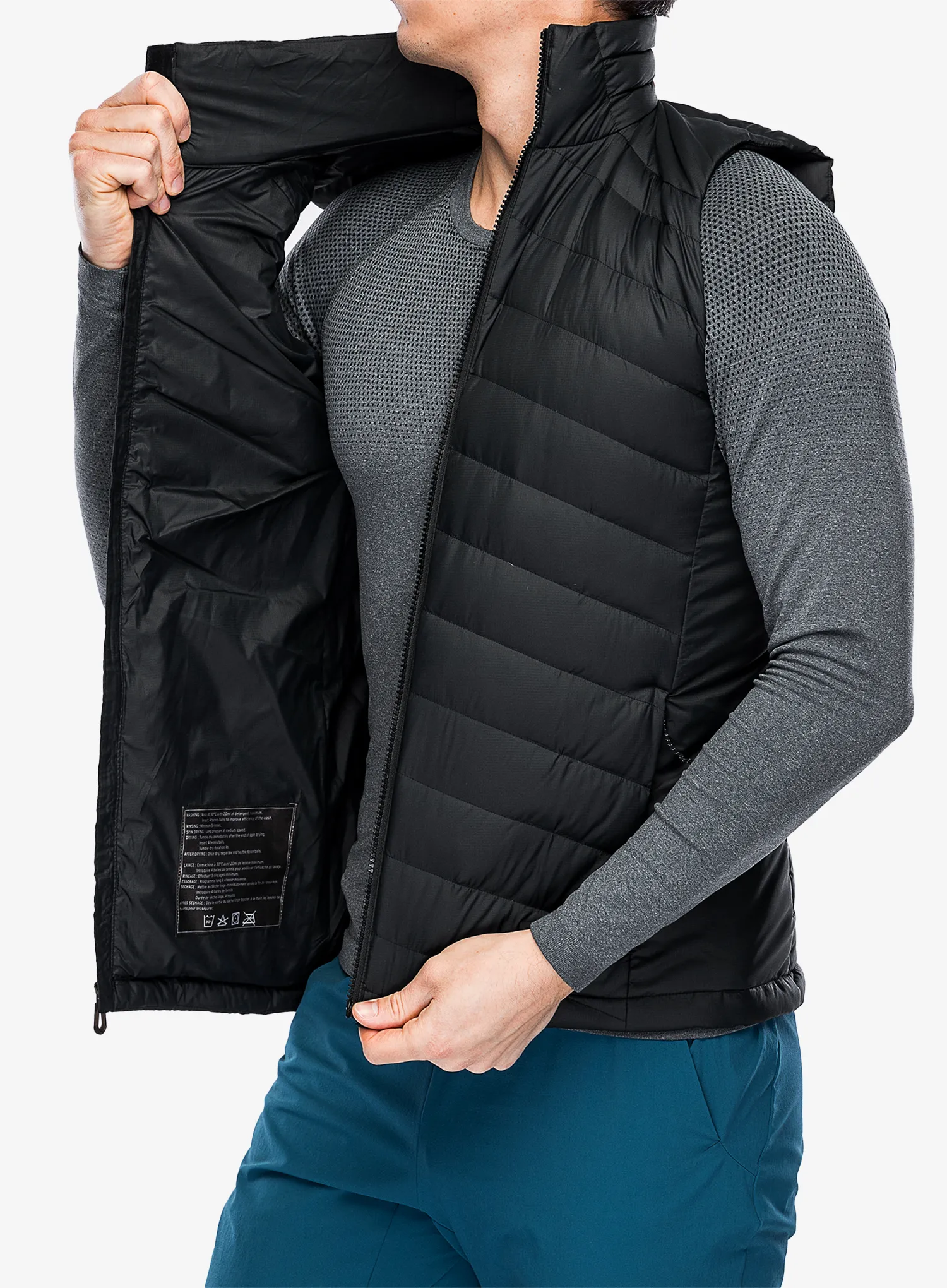 Жилет Salomon Essential Xwarm Down Vest - black