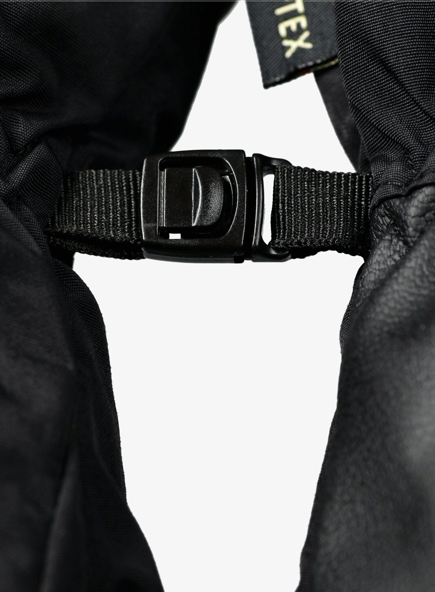 Рукавички з мембраною Trekmates Chamonix GTX Mitts - black