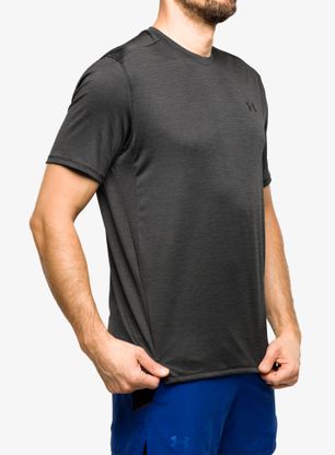 Футболка для тренувань Under Armour Tech Vent SS - black/black
