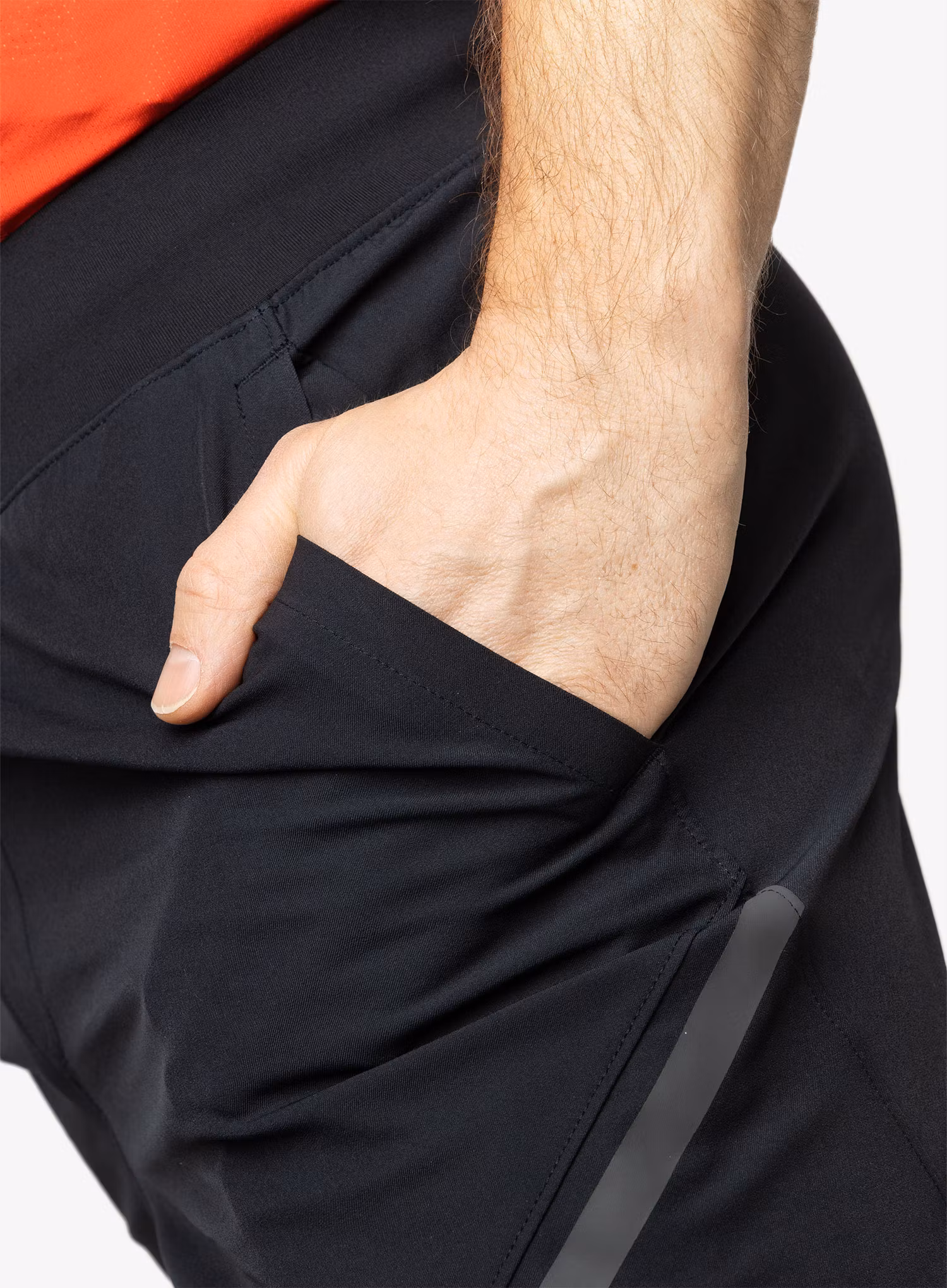 Шорти спортивні Under Armour Unstoppable Shorts - black/black