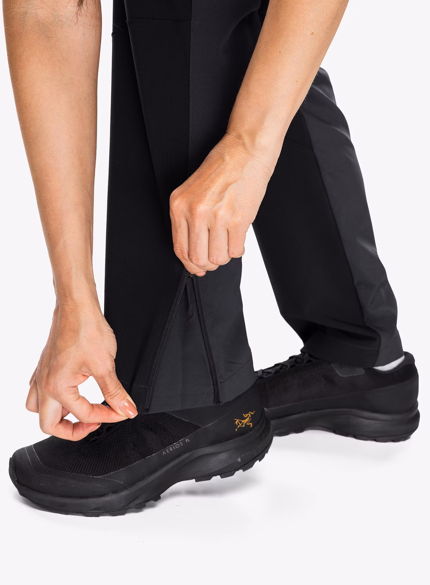 Штани туристичні жіночі Vaude Elope Pants - phantom black