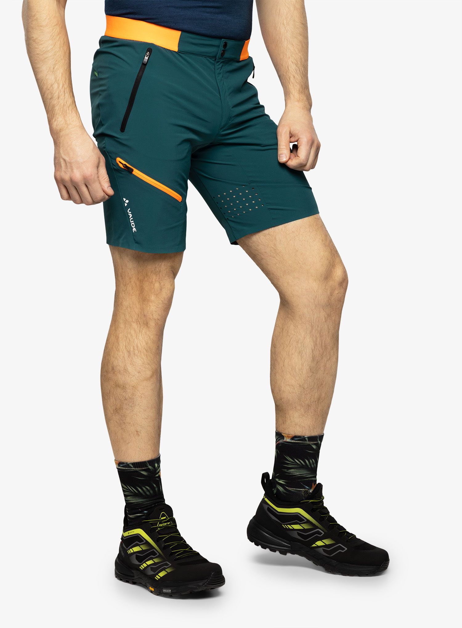 Шорти туристичні Vaude Scopi LW Shorts II - mallard green