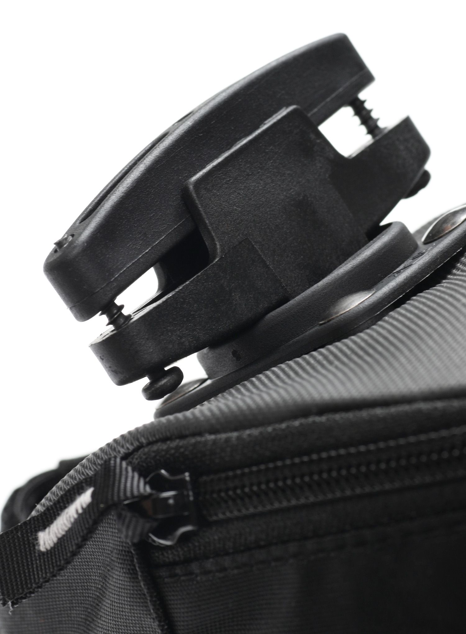 Сумка під сідло Vaude Tool L - black