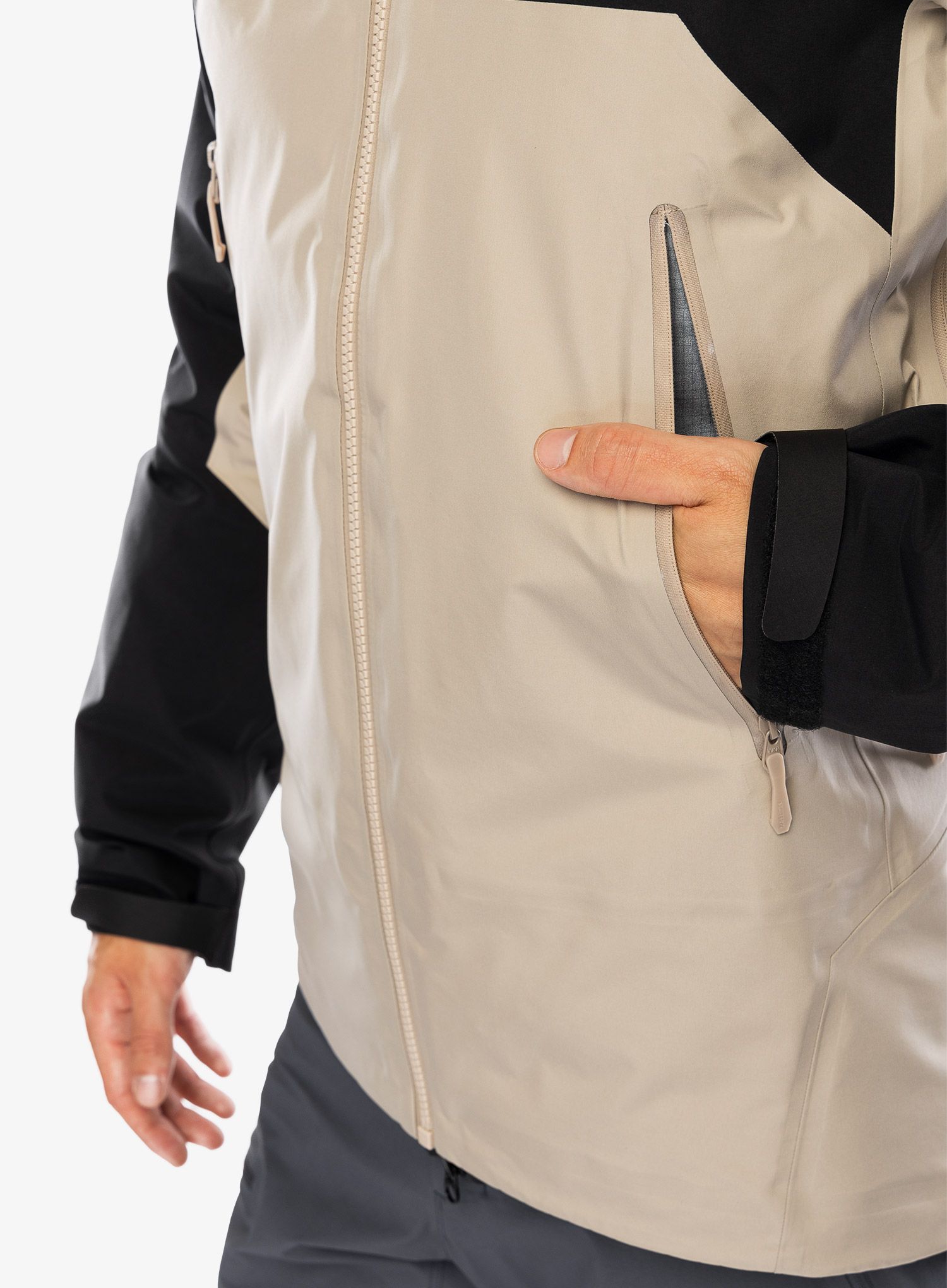 Куртка дощовик Arcteryx Beta AR Jacket - black/rune