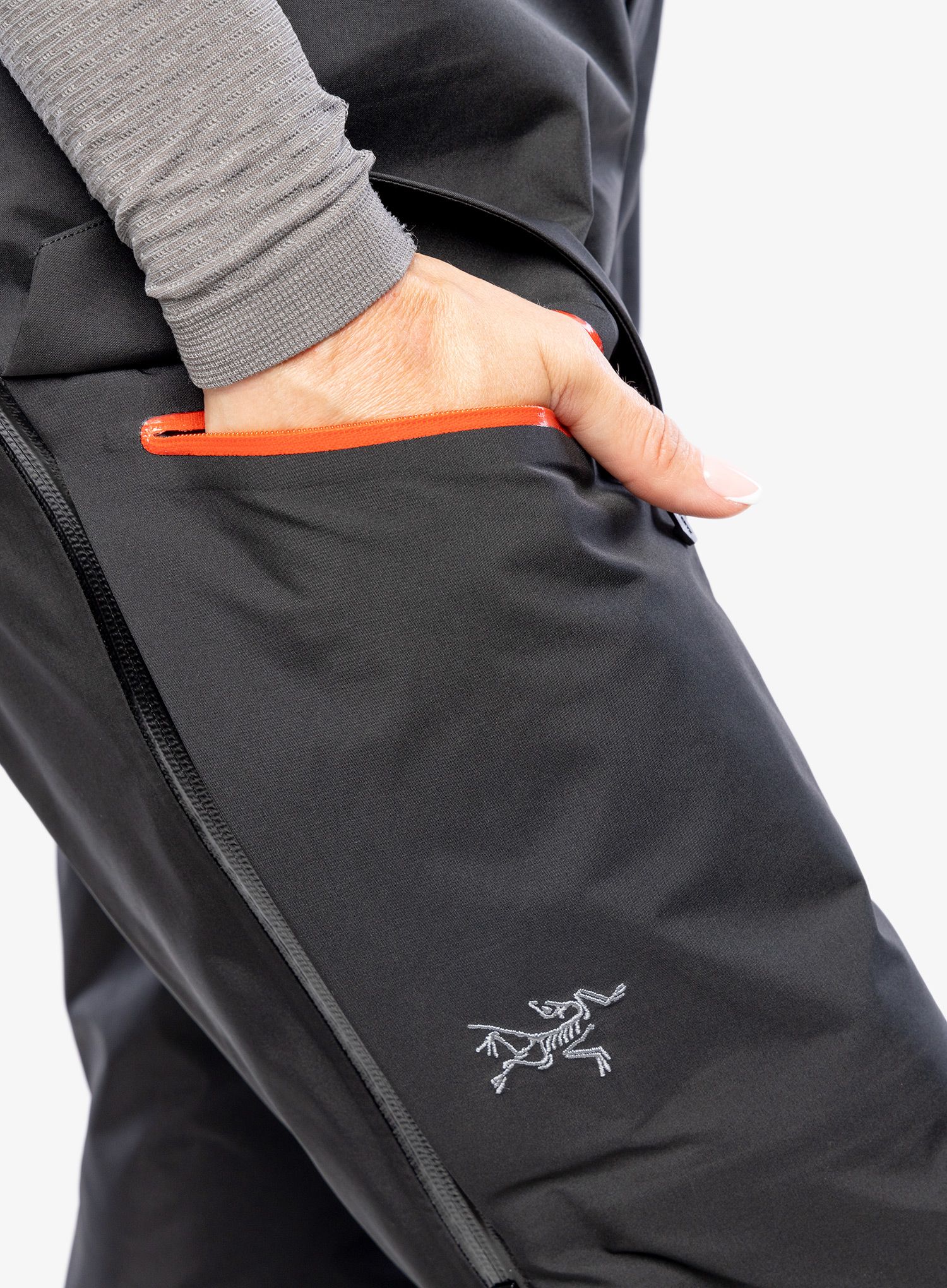 Штани для гір жіночі Arcteryx Beta AR Pant - black/black