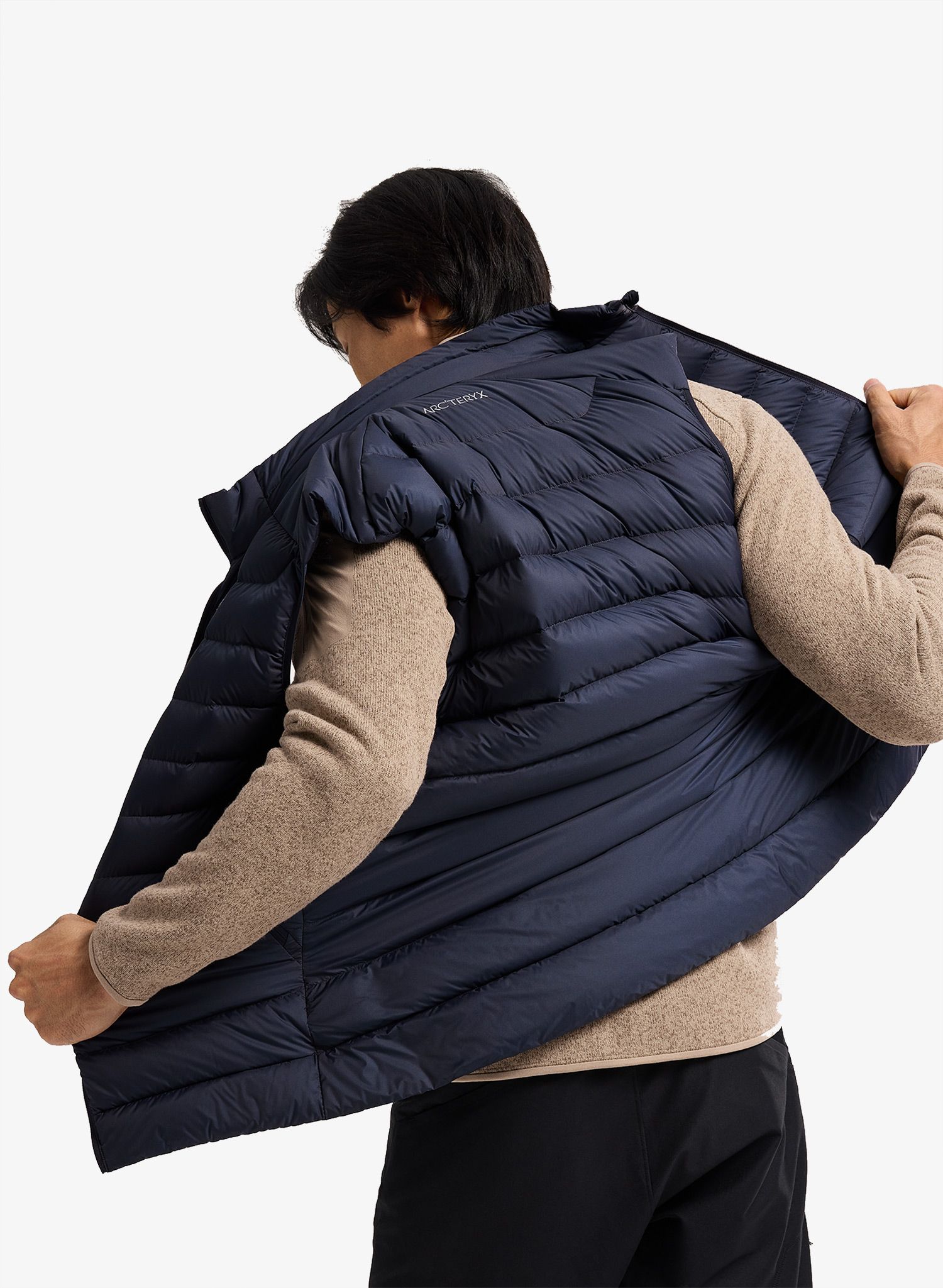 Жилет пуховий Arcteryx Cerium Vest - black sapphire
