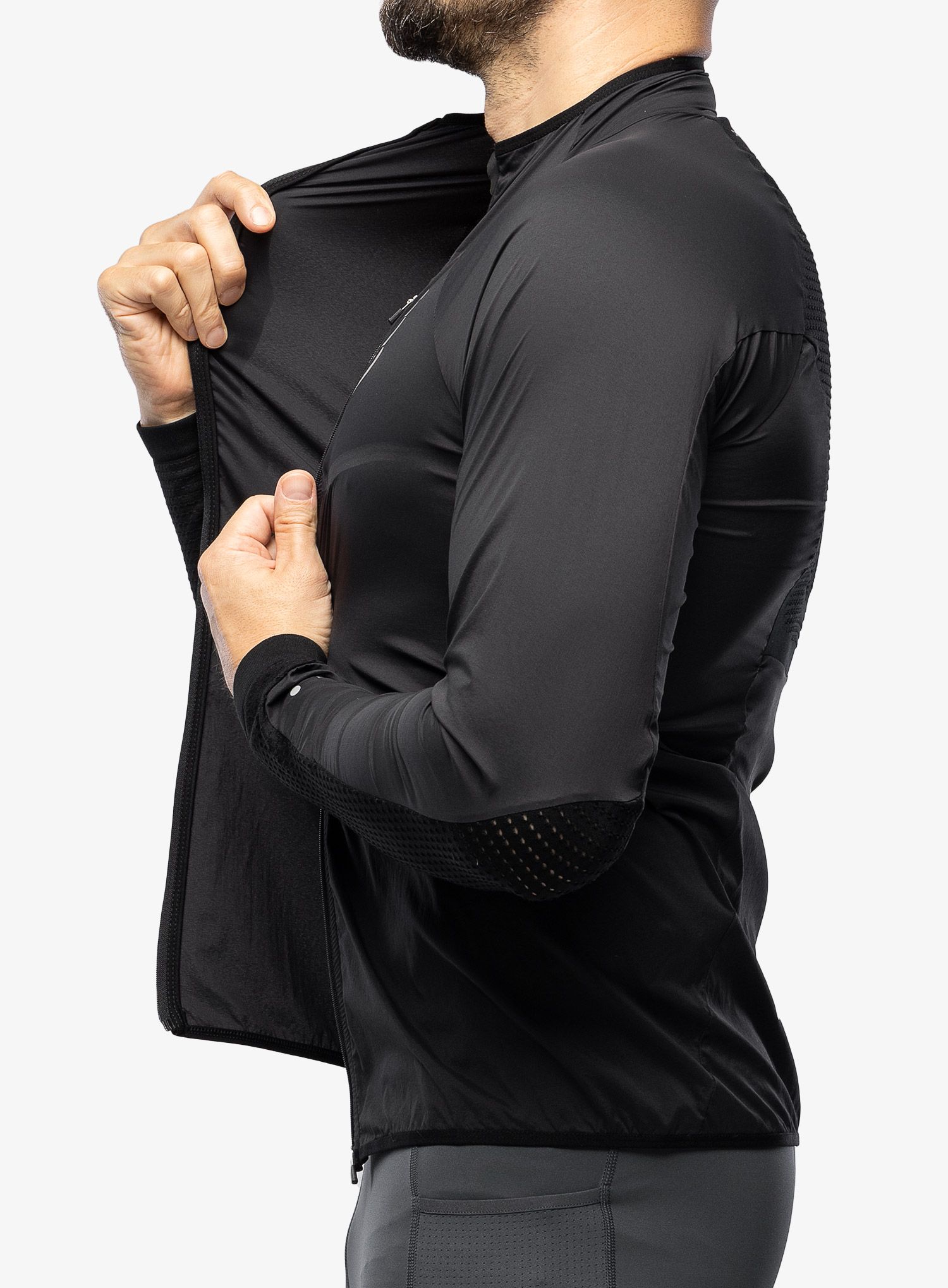 Вітровка Compressport Hurricane Windproof Jacket - black