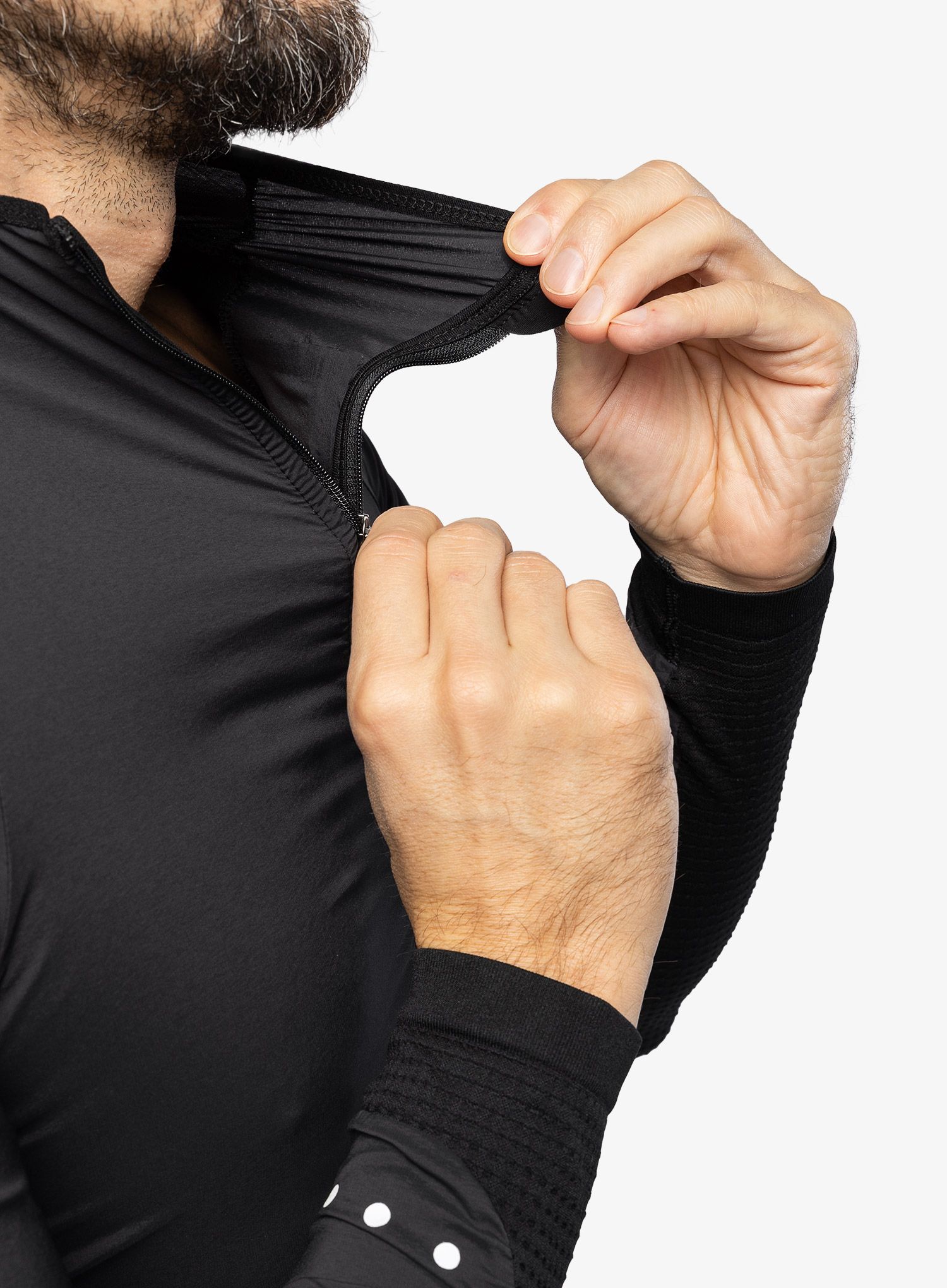 Вітровка Compressport Hurricane Windproof Jacket - black