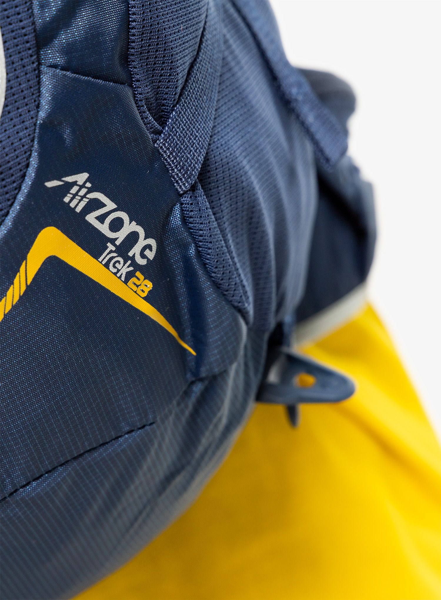Рюкзак туристичний Lowe Alpine AirZone Trek 28 - navy