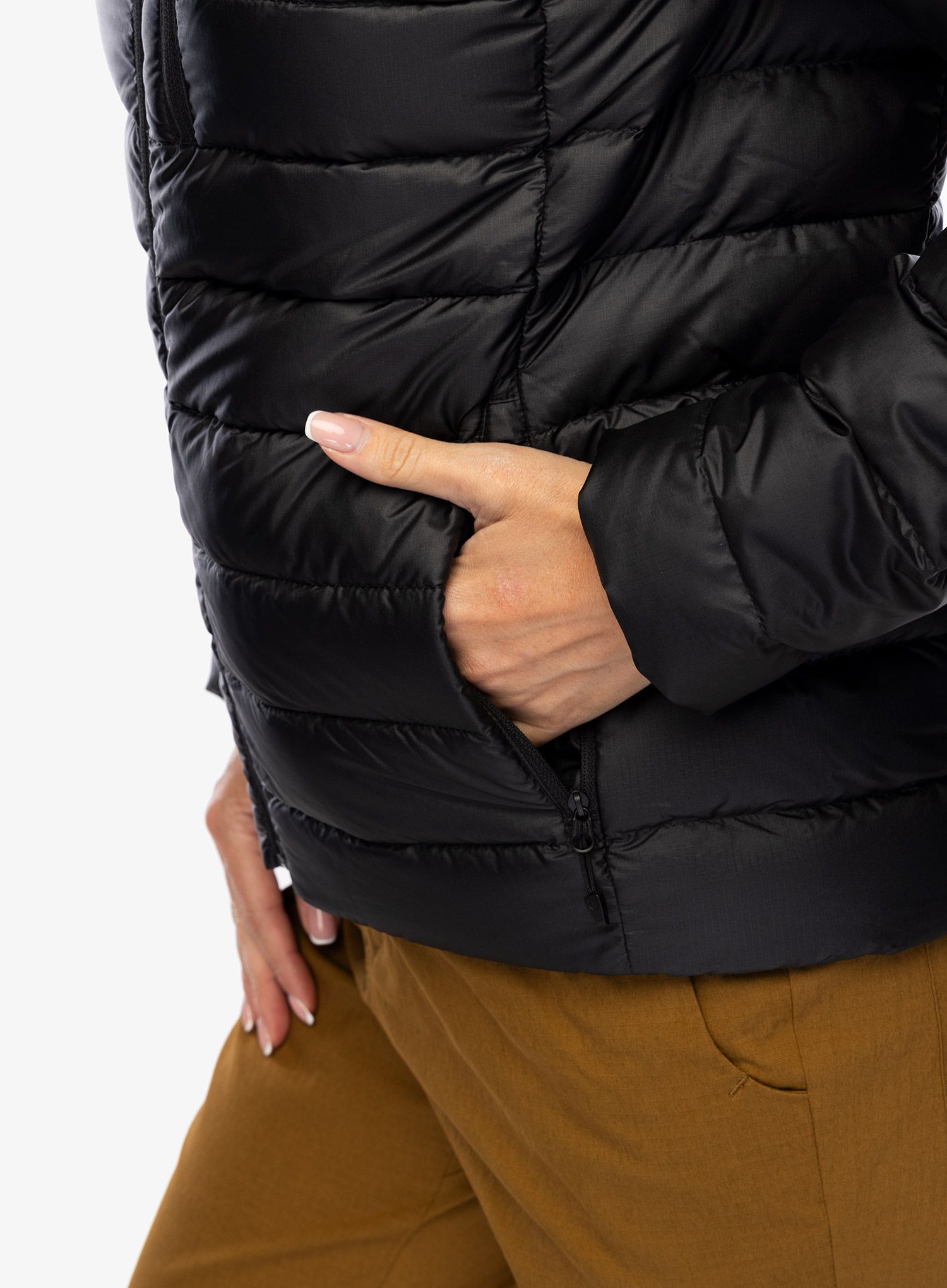 Пуховик жіноча Marmot Highlander Jacket - black