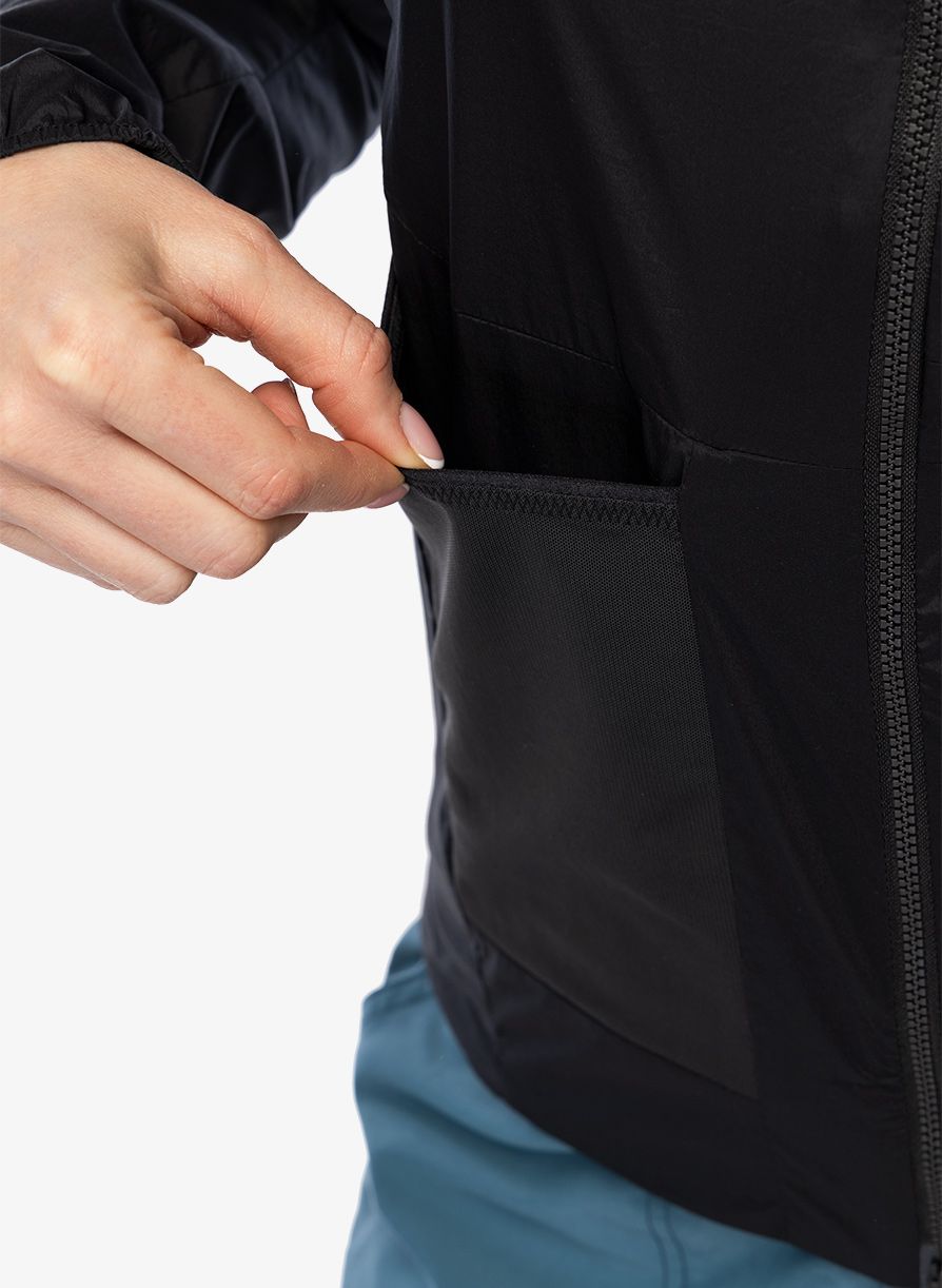 Куртка жіноча Peak Perfomance Vislight Alpha Jacket - black