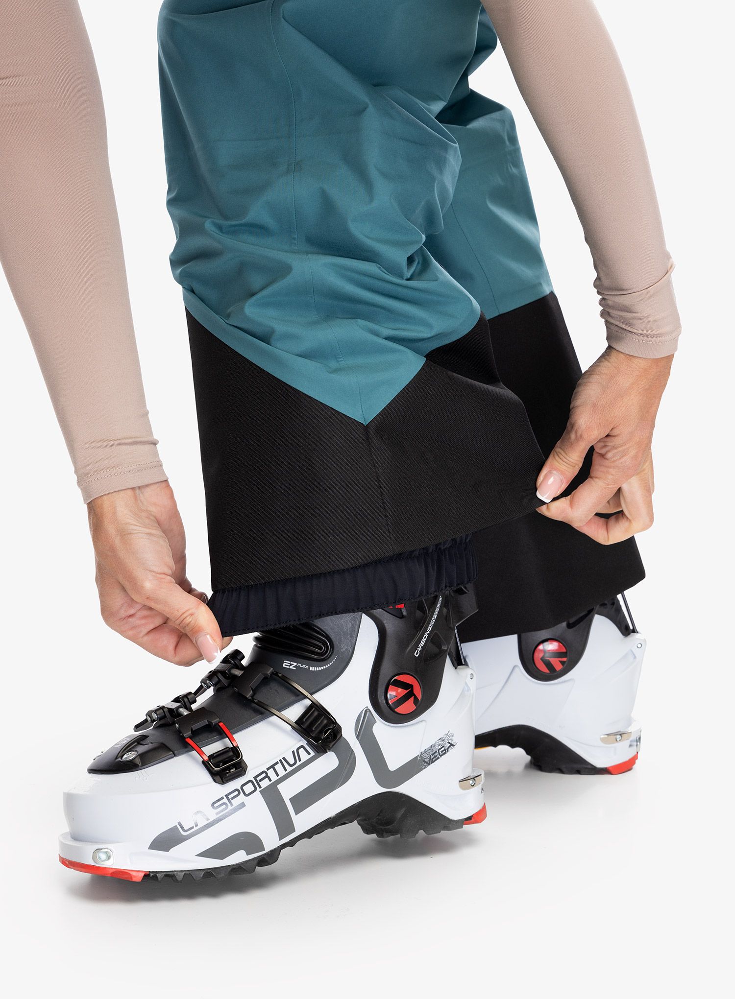 Штани лижні жіночі Peak Performance Vertical GORE-TEX 3L Pants - hydro fresh