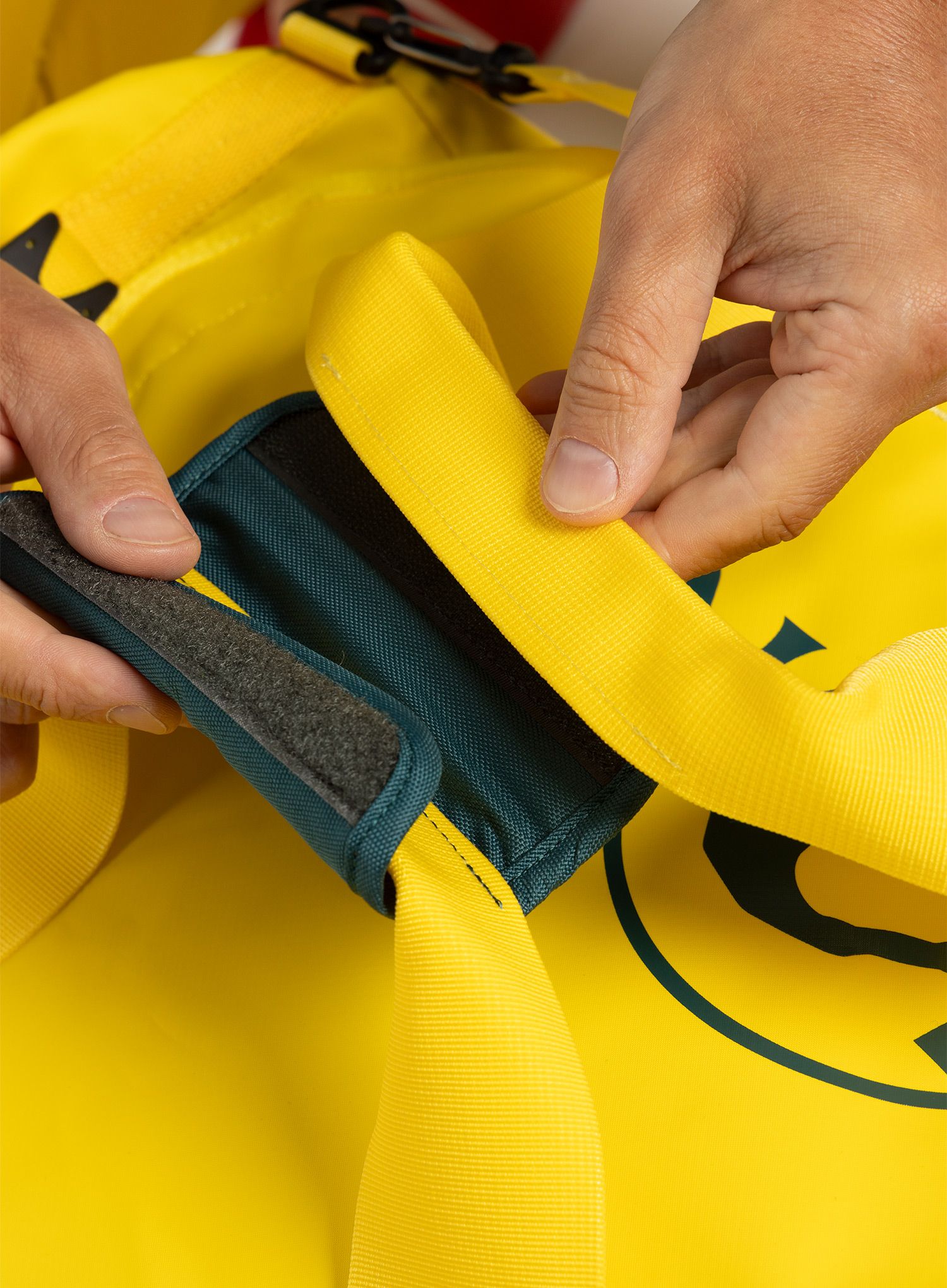 Сумка для подорожей Tatonka Barrel L - solid yellow