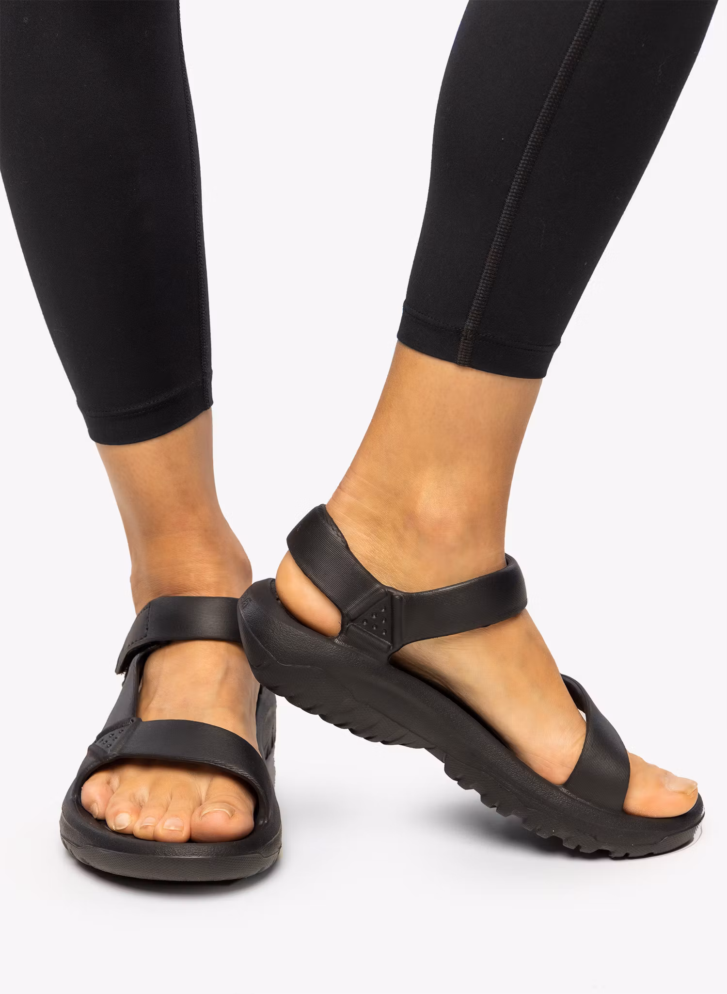 Сандалі туристичні жіночі Teva Hurricane Drift - black/black