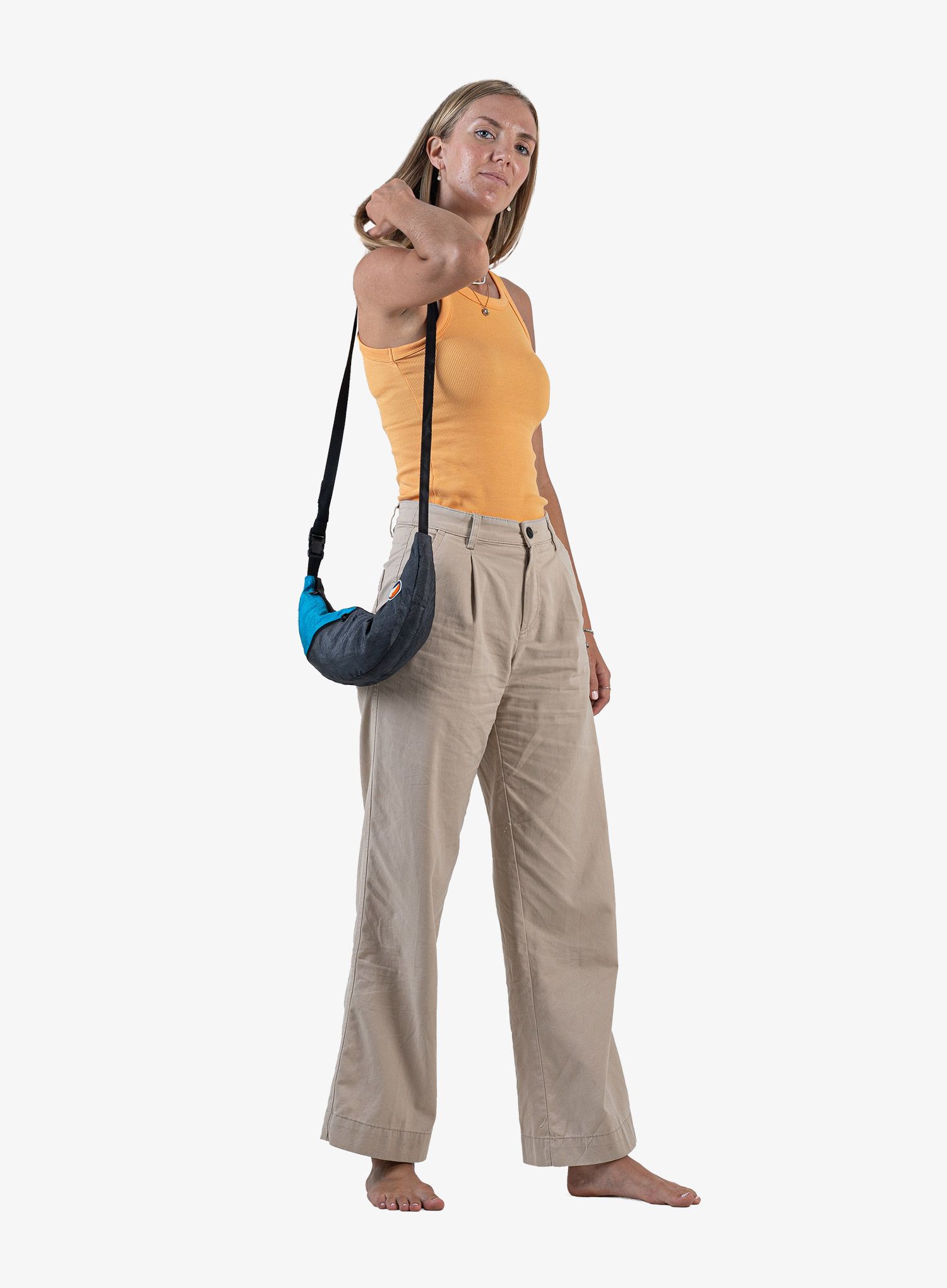 Сумка Ticket To The Moon Upcycled Sling Bag - dark grey/aqua