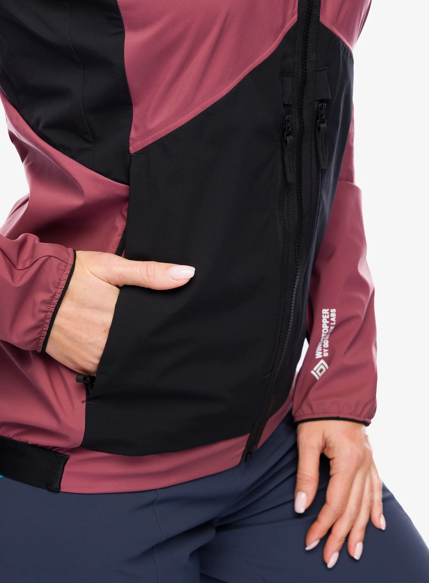 Куртка softshell жіноча adidas TERREX Techrock GORE-TEX WINDSTOPPER Softshell Jkt - quiet crimson/blk