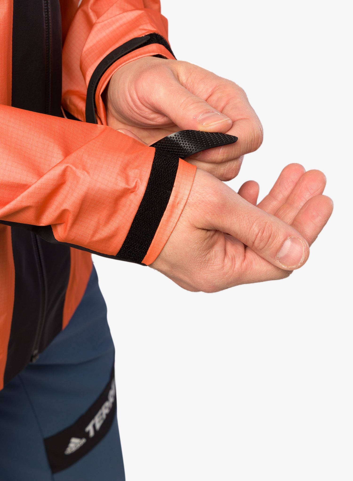 Куртка дощовик adidas TERREX Techrock Light GORE-TEX Jacket - semi impact orange/shared