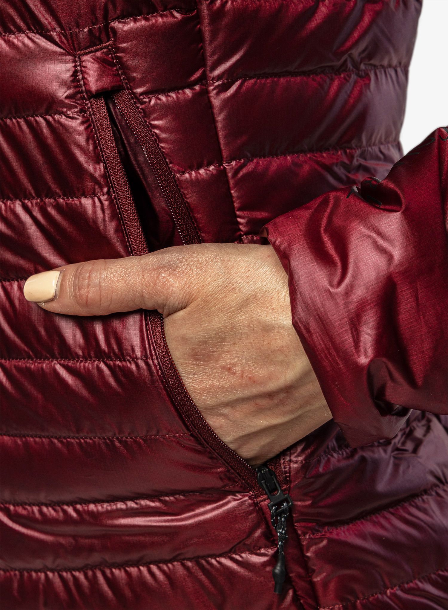 Пуховик жіноча adidas TERREX Techrock Year-Round Down Hooded Jkt - shadow red/black