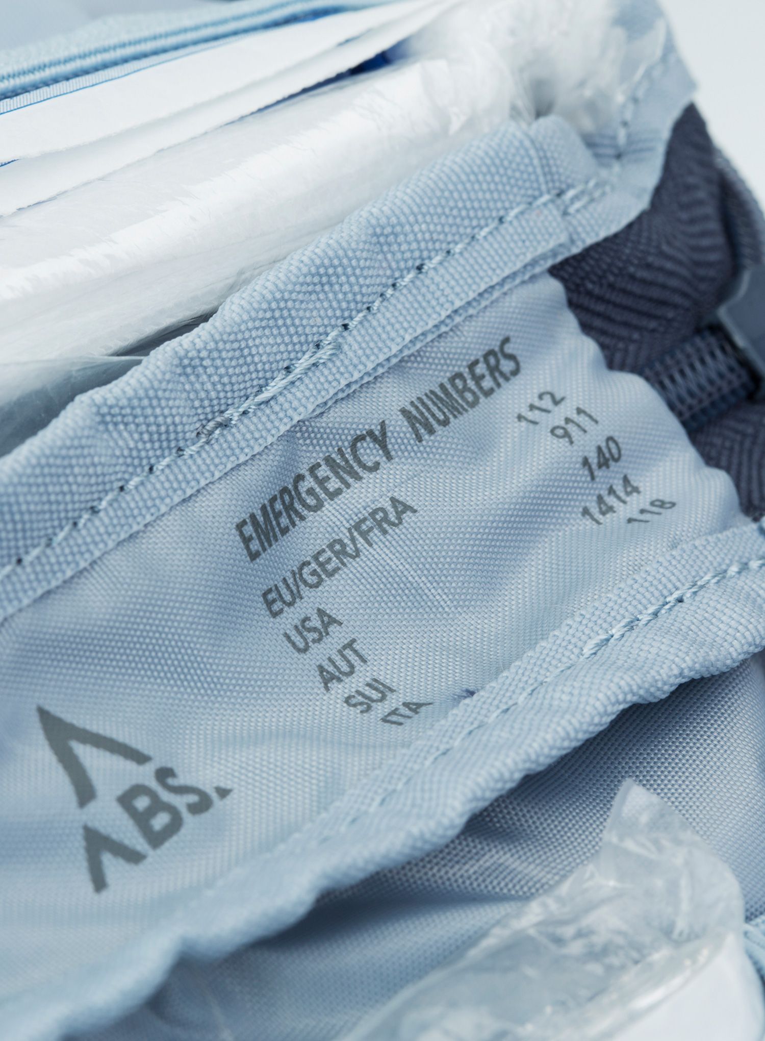 Аптечка ABS A.Ssure First Aid Kit - multicolor