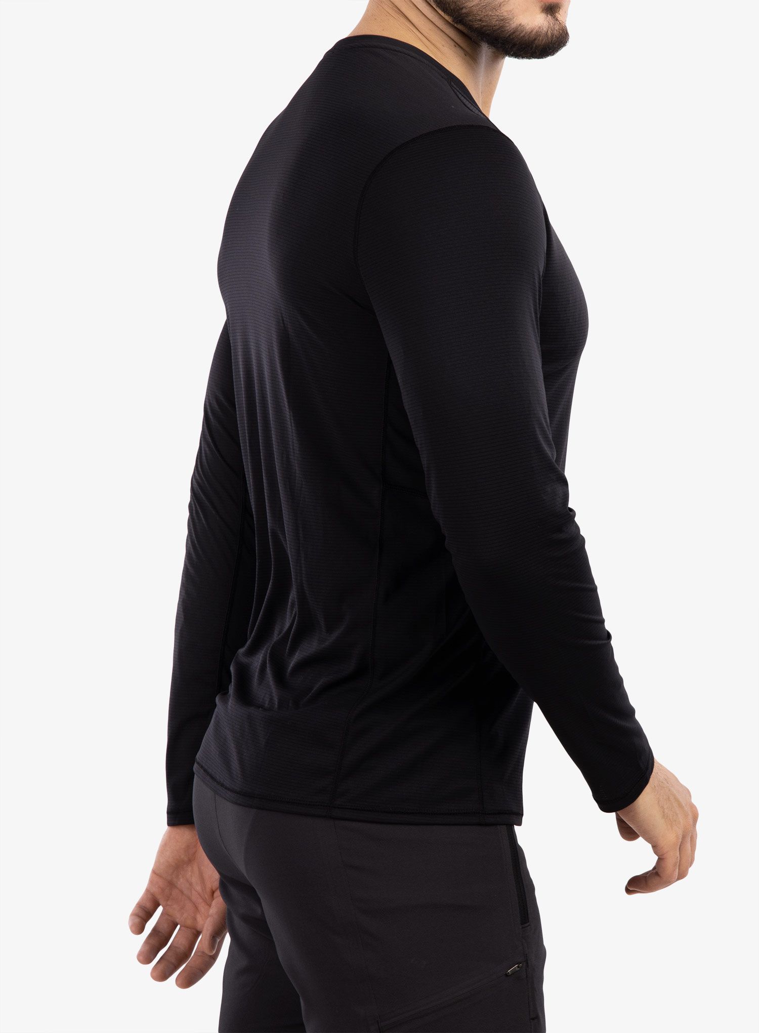 Кофта Patagonia L/S Cap Cool Lightweight Shirt - black