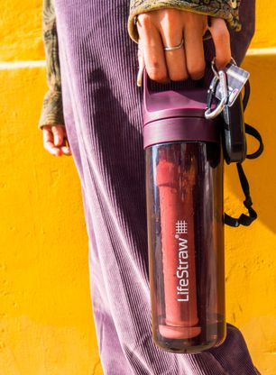 Пляшка з фільтром Lifestraw Go 2.0 Water Filter 22 oz (650 ml) - merlot me away