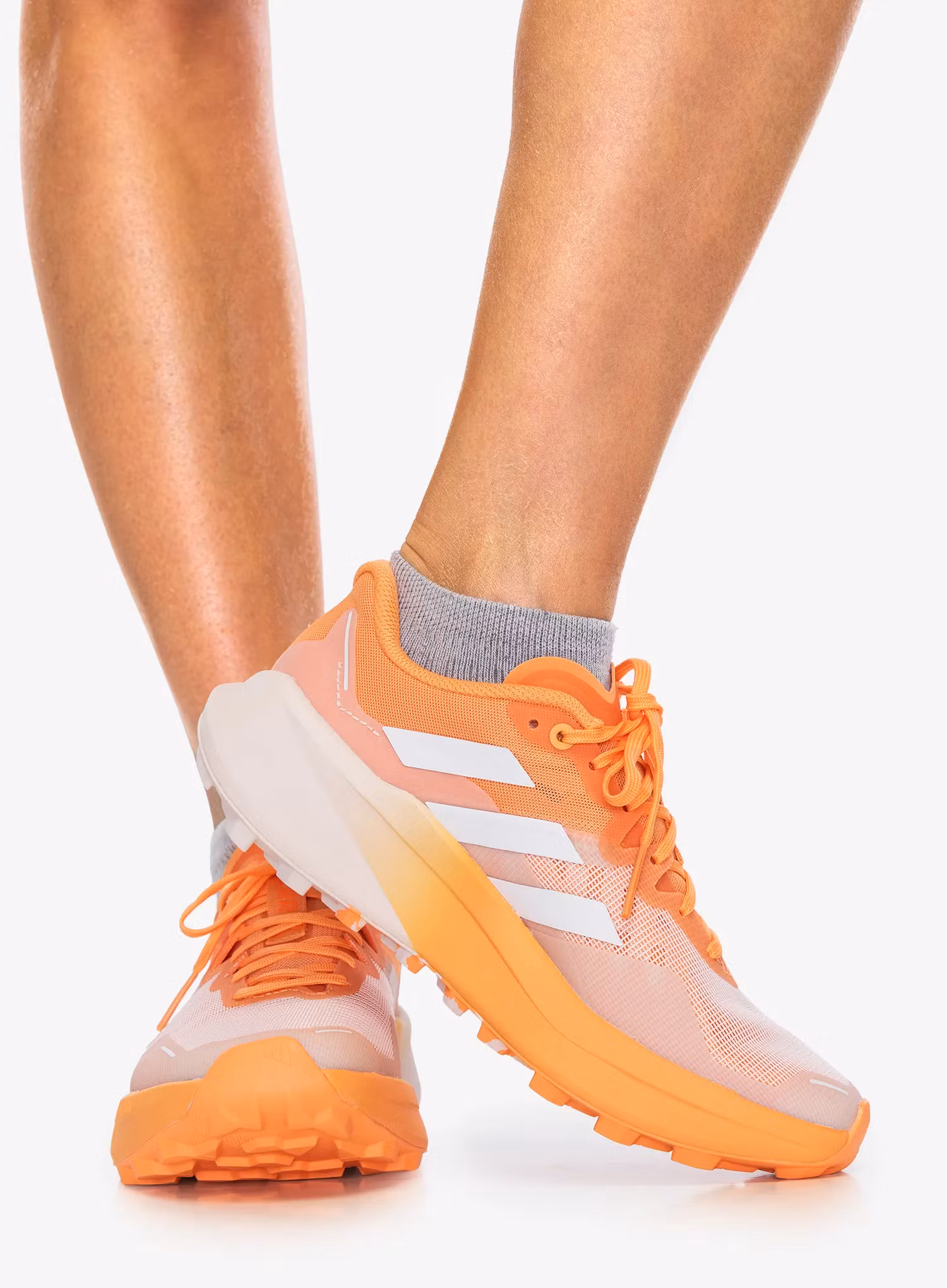 Кросівки для бігу жіночі adidas TERREX Agravic 3 - amb tint/cryst white/putty mau