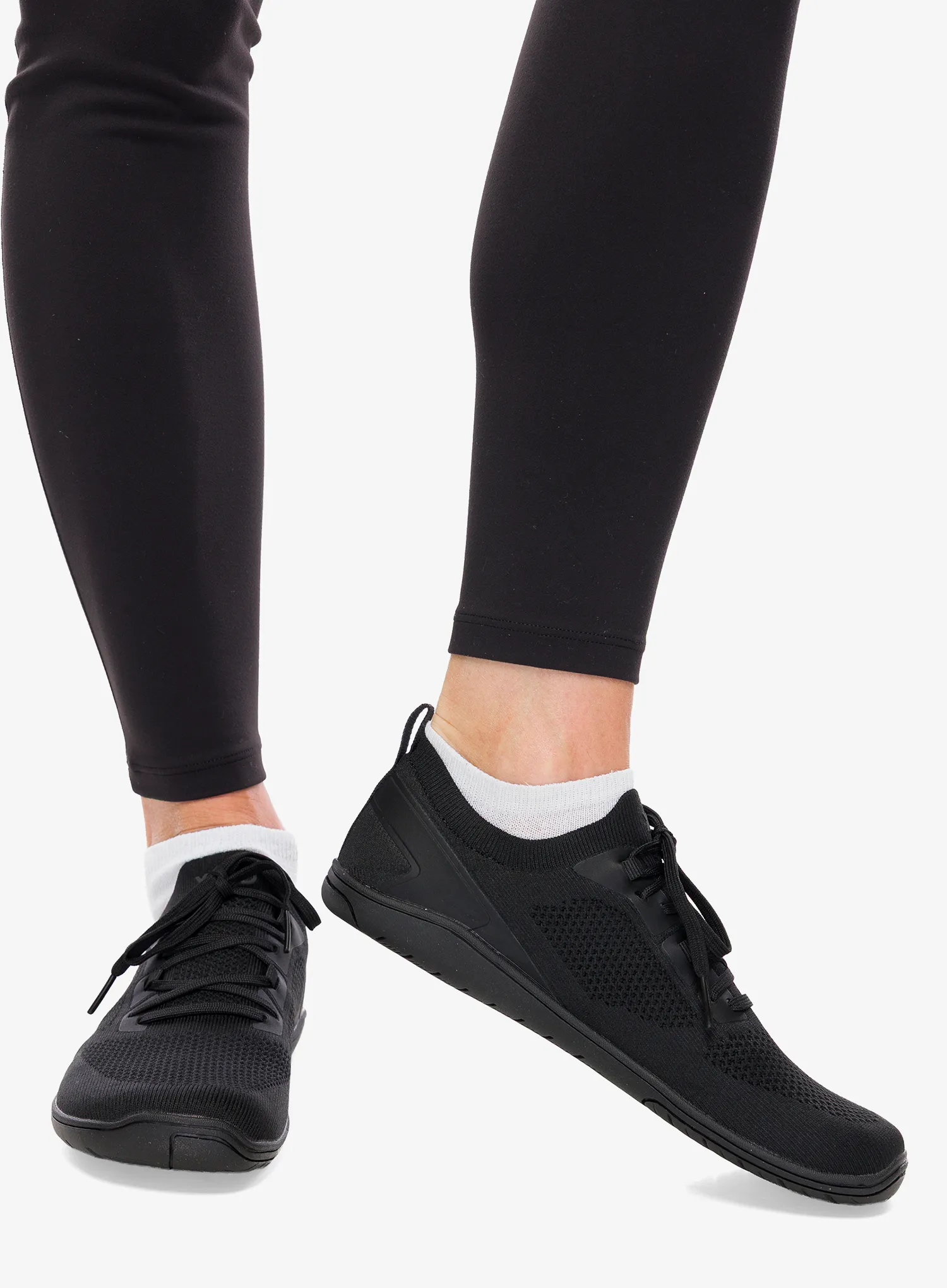Кросівки для бігу жіночі Xero Shoes Nexus Knit - black/black
