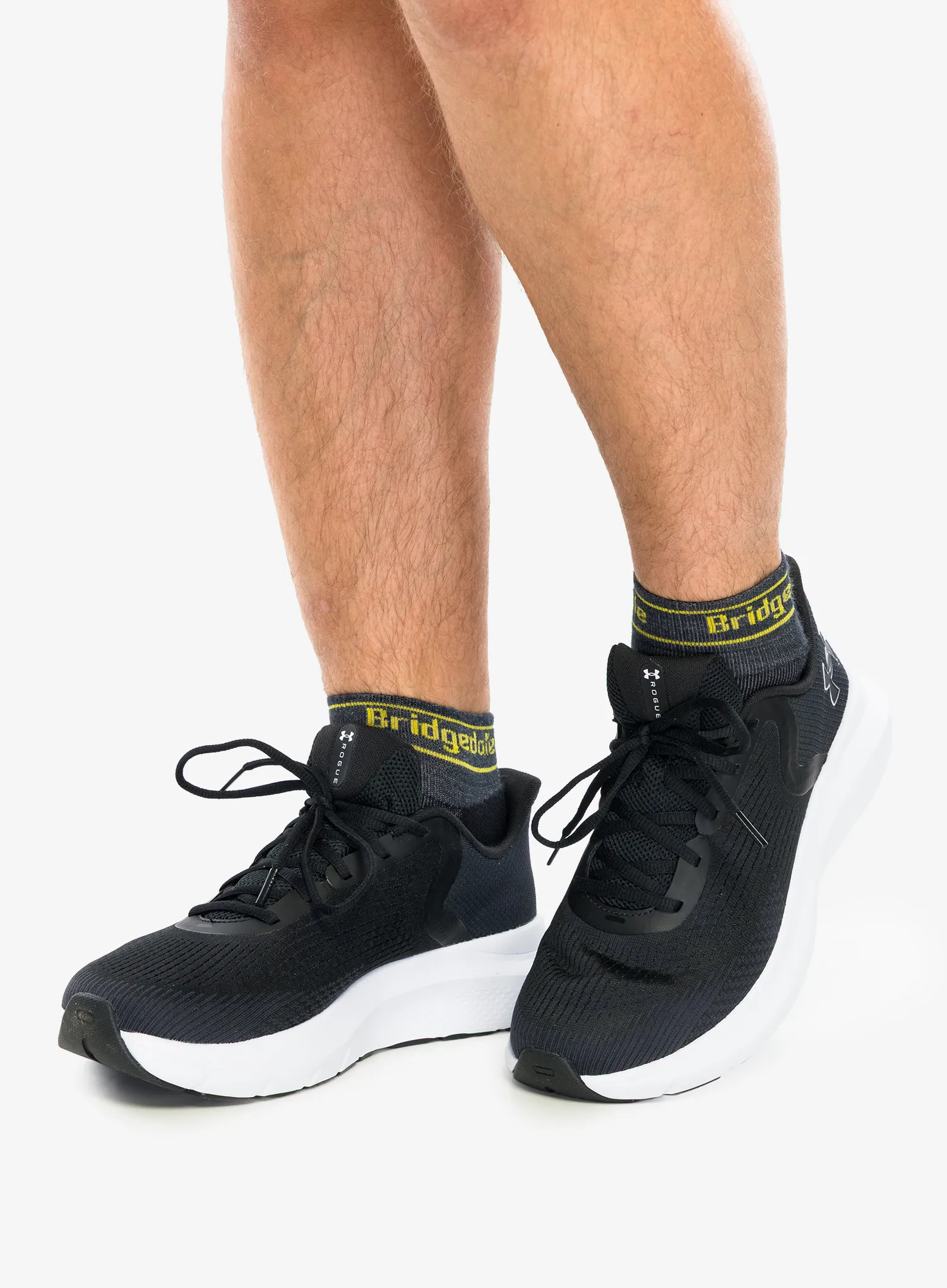 Кросівки для бігу Under Armour Charged Rogue 5 - black/black/white