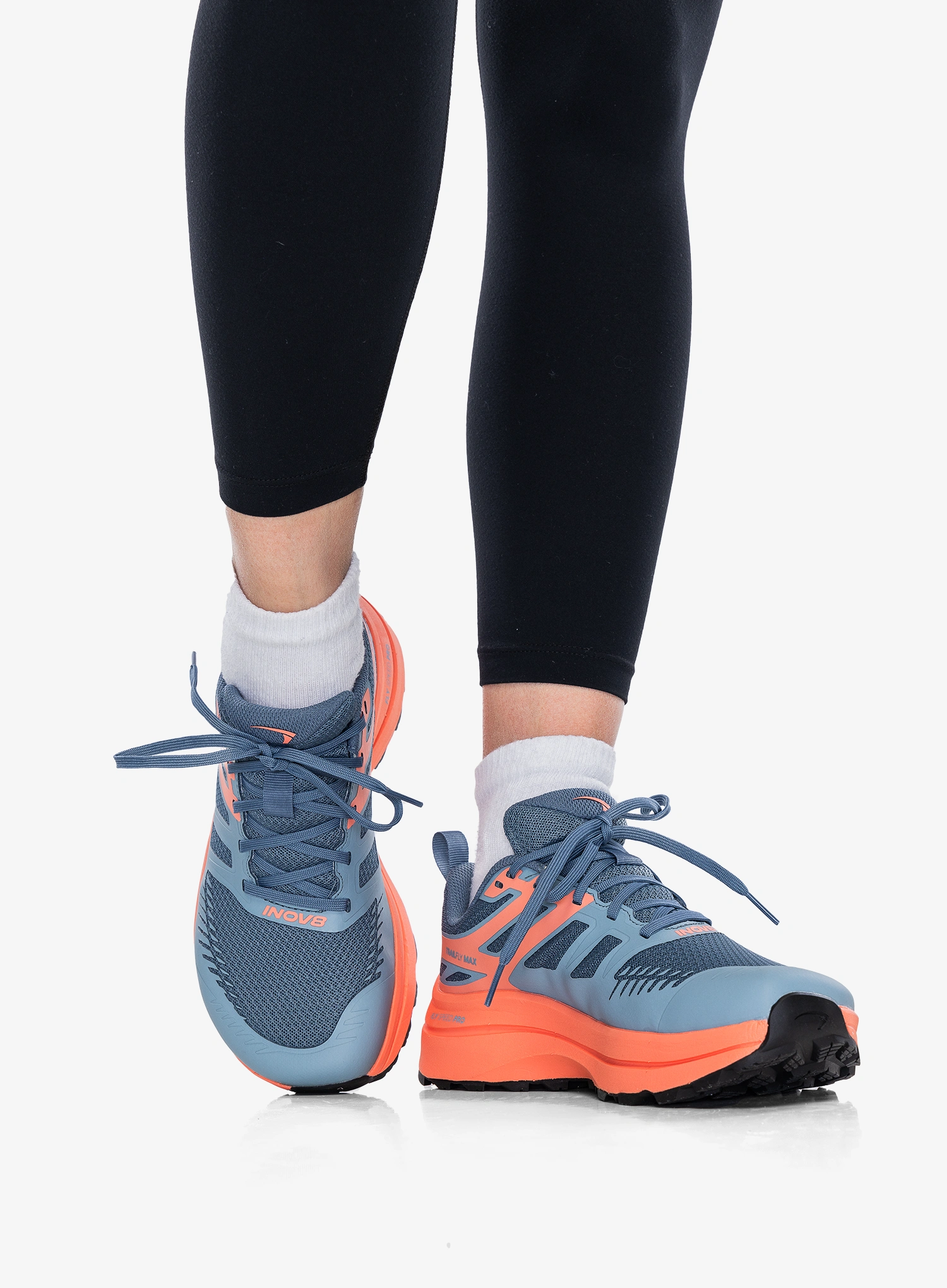 Черевики для трейлу жіночі Inov-8 TrailFly Max Wide - blue grey/coral/grey