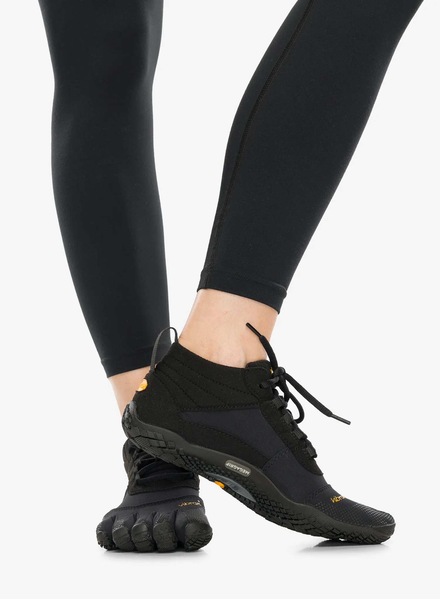 Черевики туристичні жіночі Vibram Fivefingers V-Trek - black/black