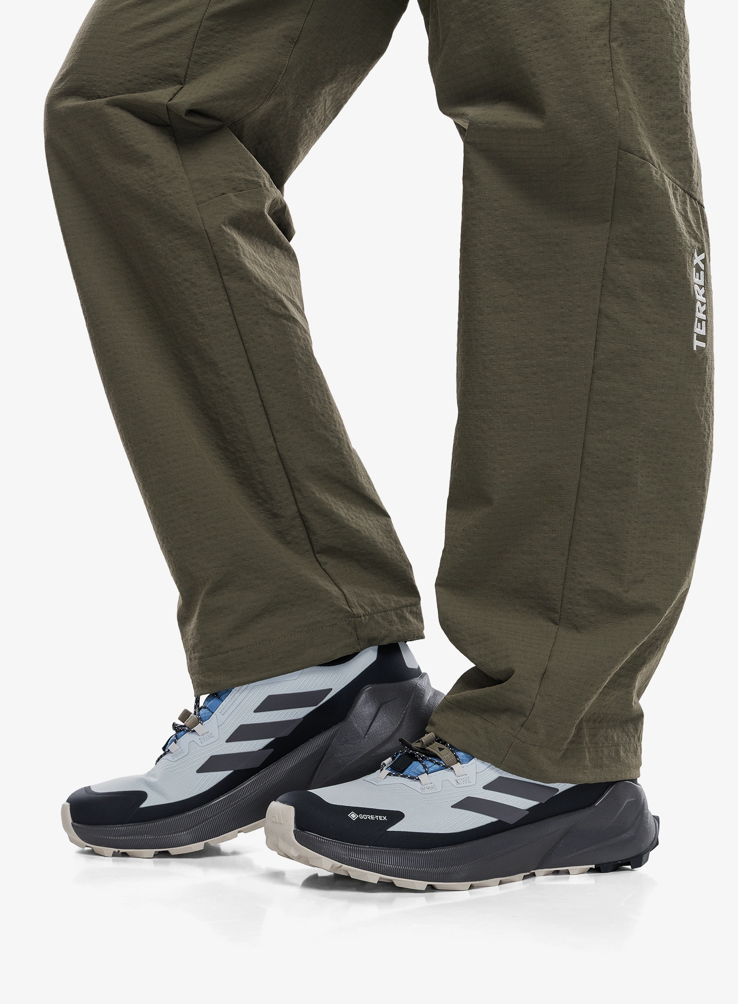 Черевики туристичні низькі adidas TERREX Trailmaker 2 GTX SL - crystal sky/aur onix/legen ink