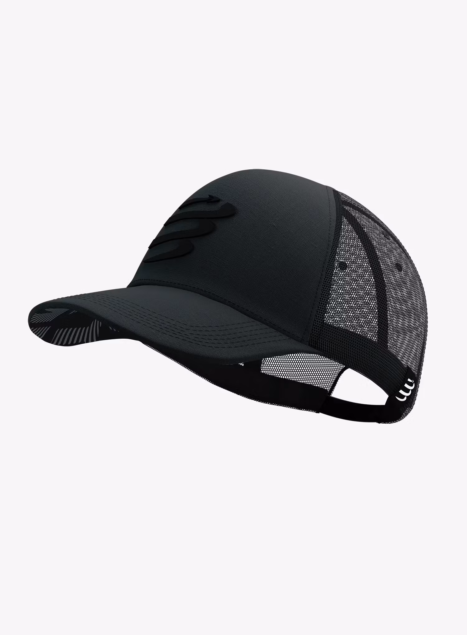 CompressportTruckerCap_black_blackrefl_575.webp