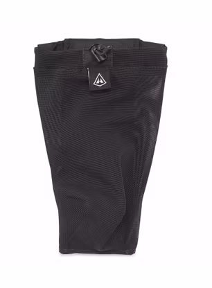HyperliteMountainGearTheBottlePocket_black_644216451593a.jpg