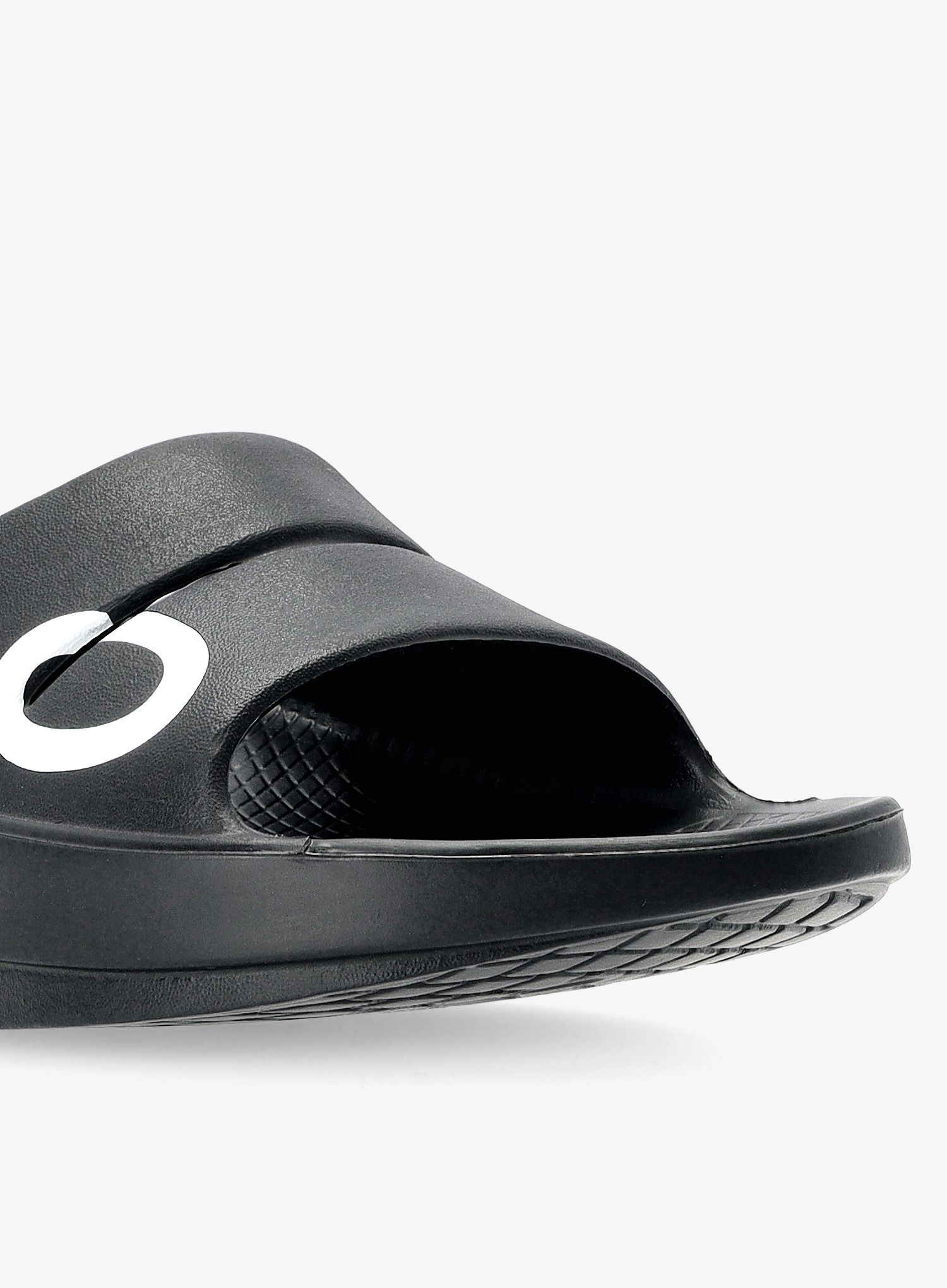 【28cm】OOFOS OOahh Sport black/white