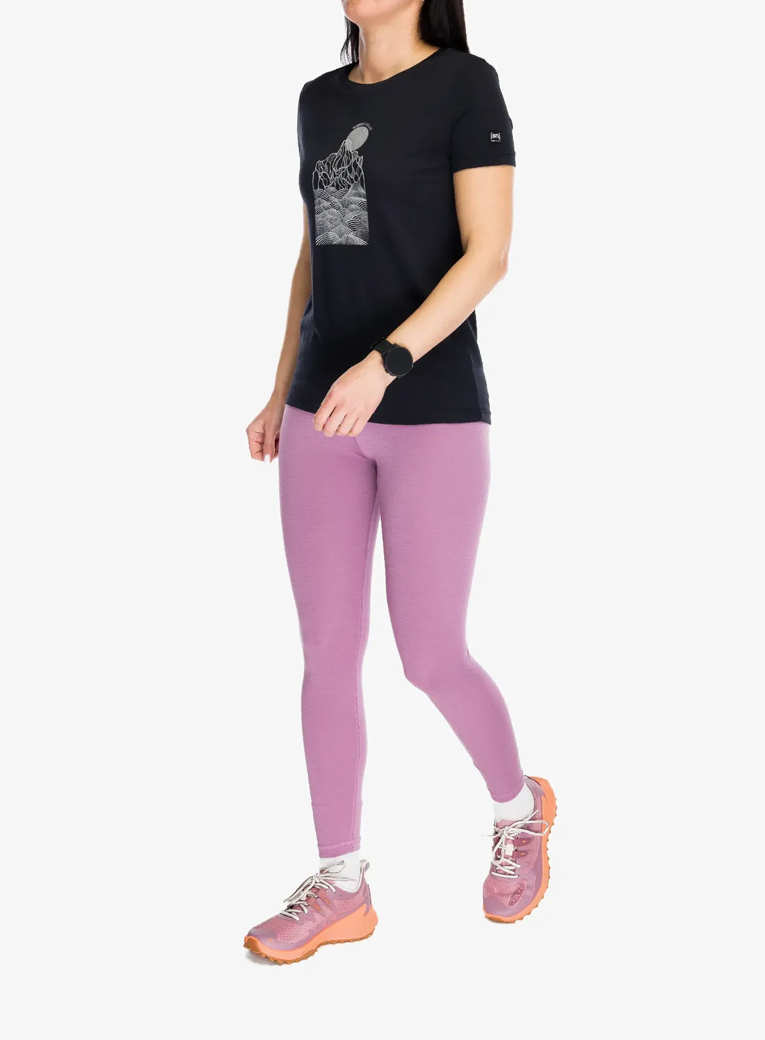 Футболка жіноча Super.natural Preikestolen Cliffs Tee - jet lback/feather grey/silver