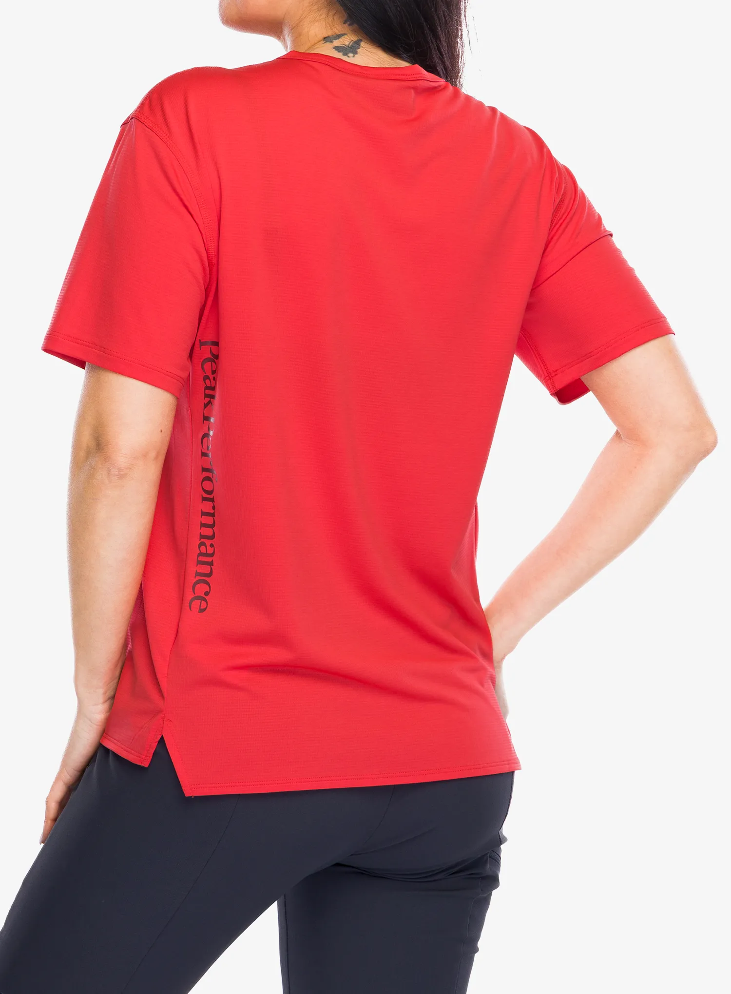 Швидковисихаюча футболка жіночий Peak Performance Trail SS - brilliant red
