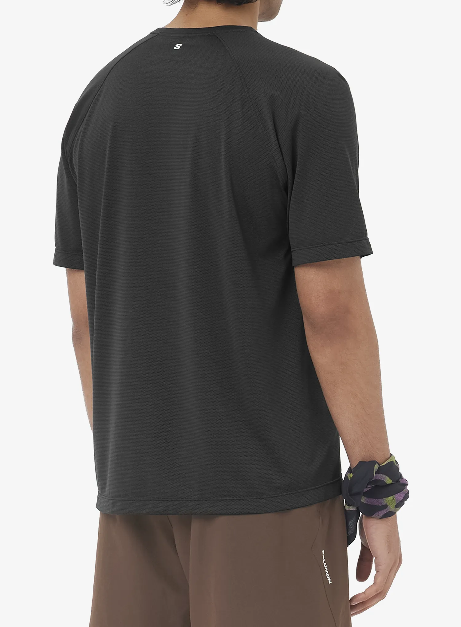 Швидковисихаюча футболка Salomon Shkout Core S/S Tee GFX - deep black