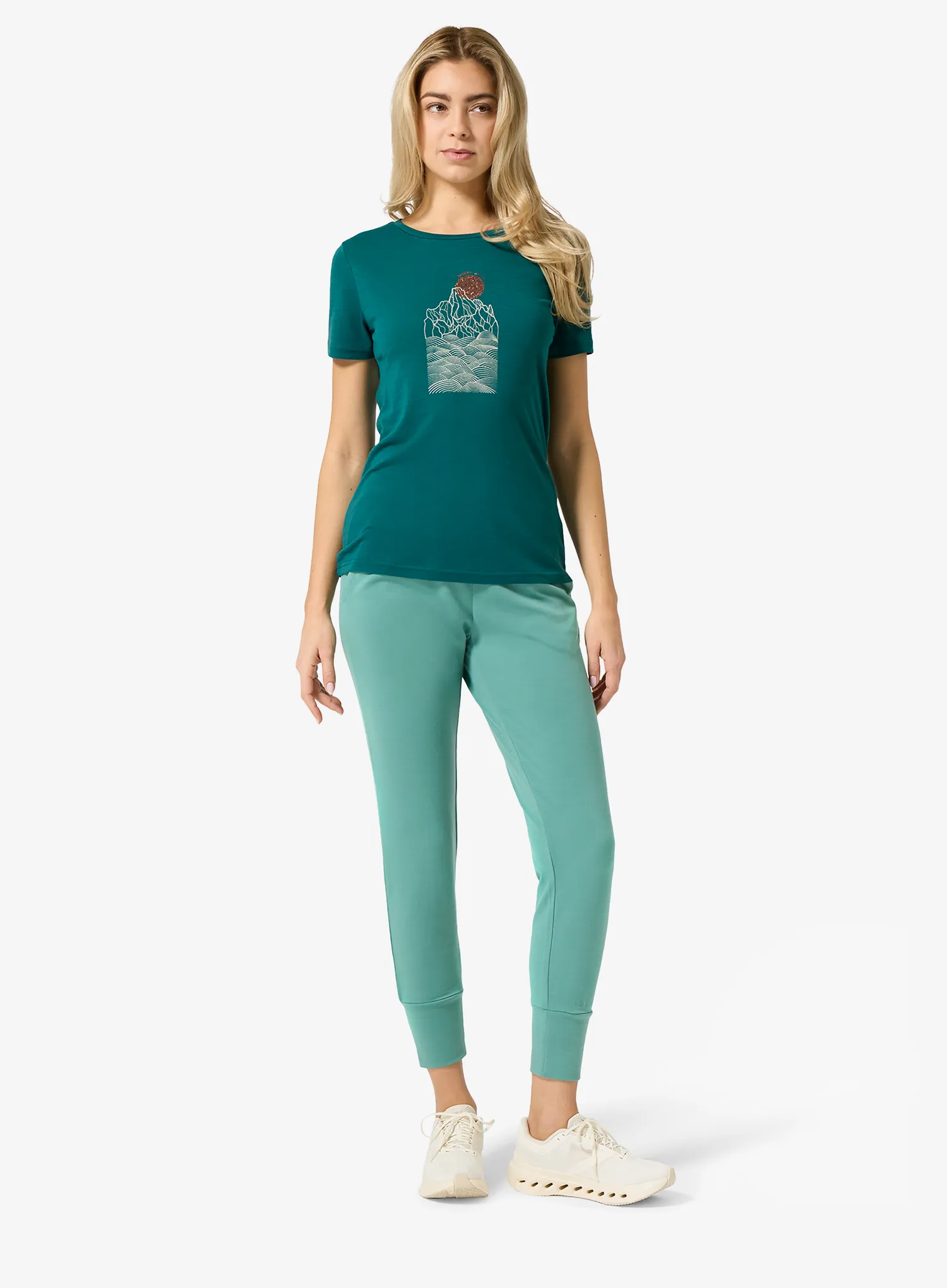Футболка з принтом жіноча Super.natural Preikestolen Cliffs Tee - pacific/feather grey/cooper