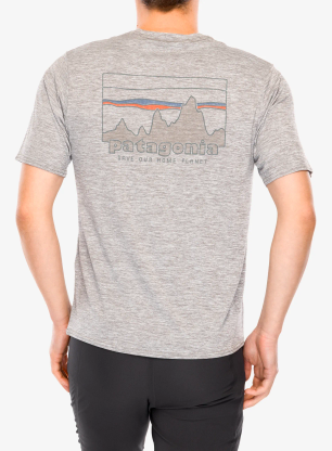Футболка з принтом Patagonia Cap Cool Daily Graphic Shirt - 73 skyline/feather grey