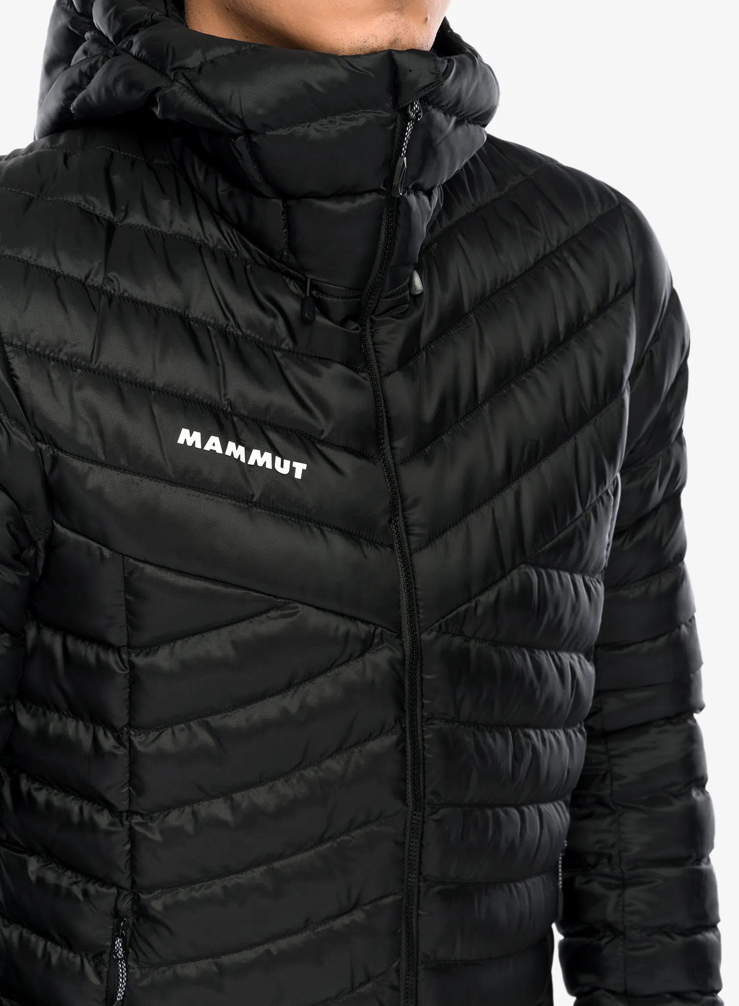 Куртка утеплена Mammut Albula IN Hooded Jacket - black | 8a.ua