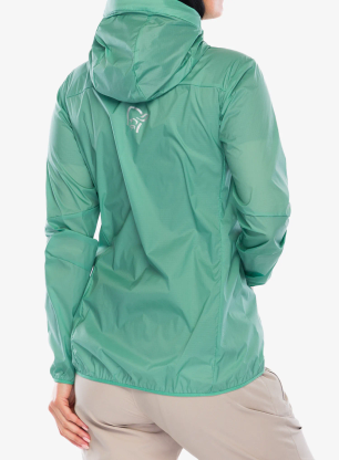 Вітровка жіноча Norrona Falketind Aero60 Hood - malachite green